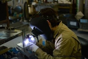 Massa Productie vs. Custom Productie: Belangrijkste Verschillen Uitgelegd