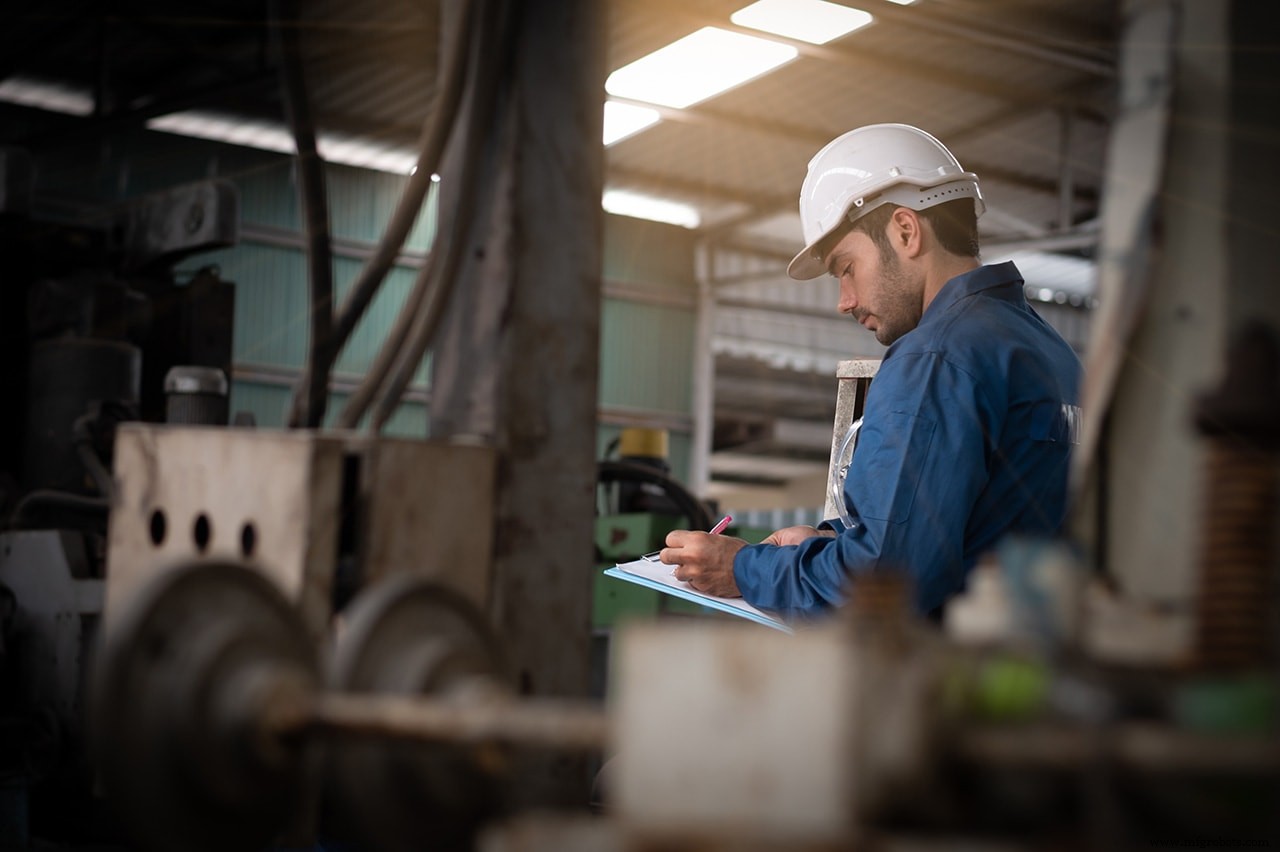 Expert Contract Onderhoudsdiensten: Efficiëntie Verhogen & Downtime Verminderen