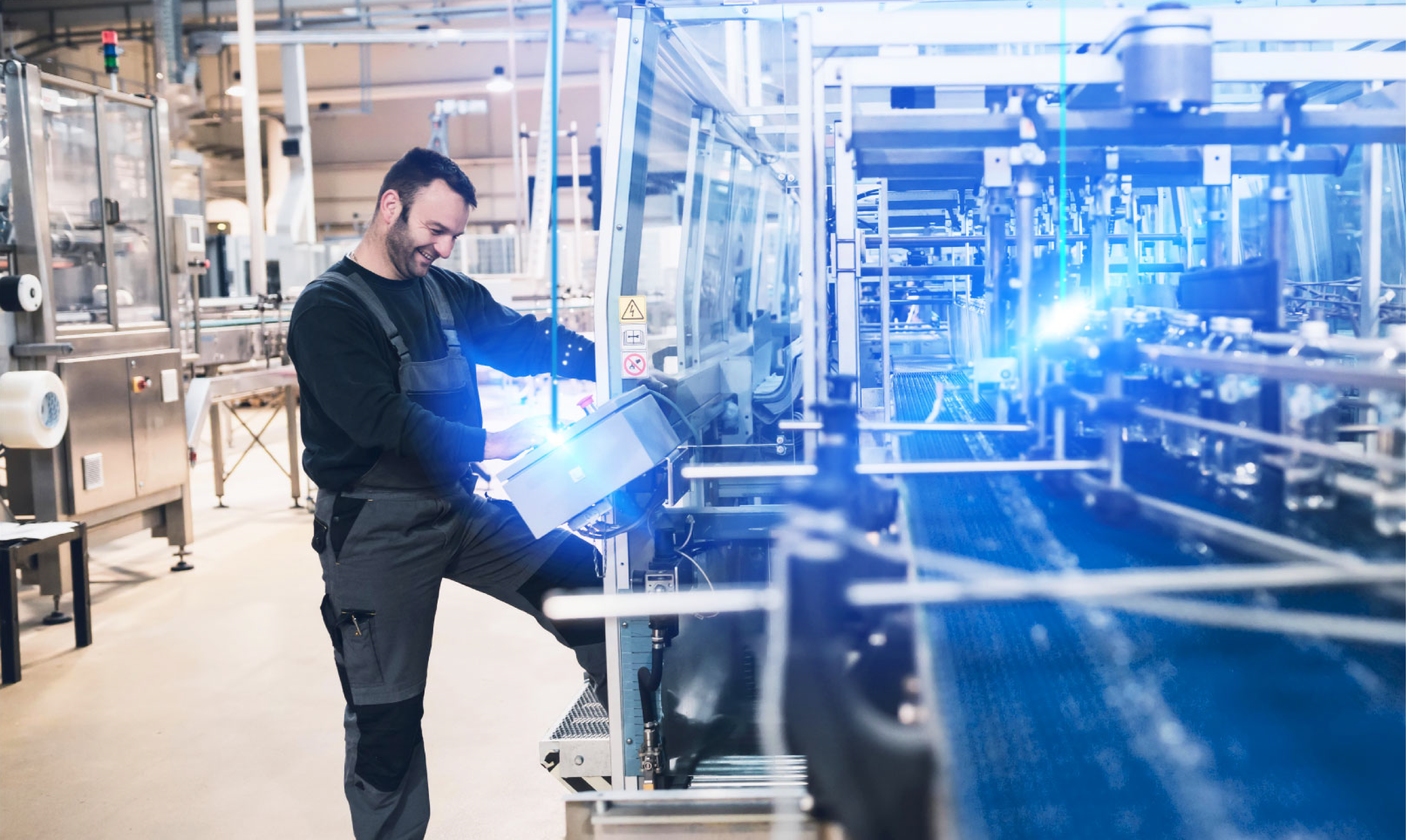 Connectiviteit en beveiliging balanceren: Een risico-gebaseerde aanpak voor machinebouwers