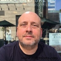 AI & IoT Voeden Digitale Tweelingen voor Slimmere Toeleveringsketens