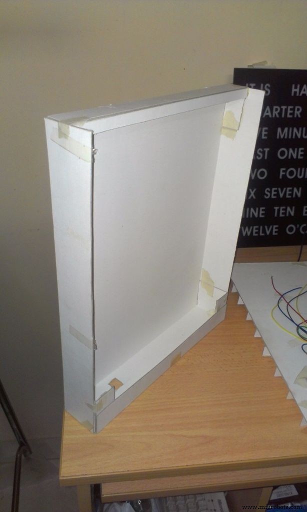 DIY Arduino Woordklok – Bouw een Elegant Real-Time Display