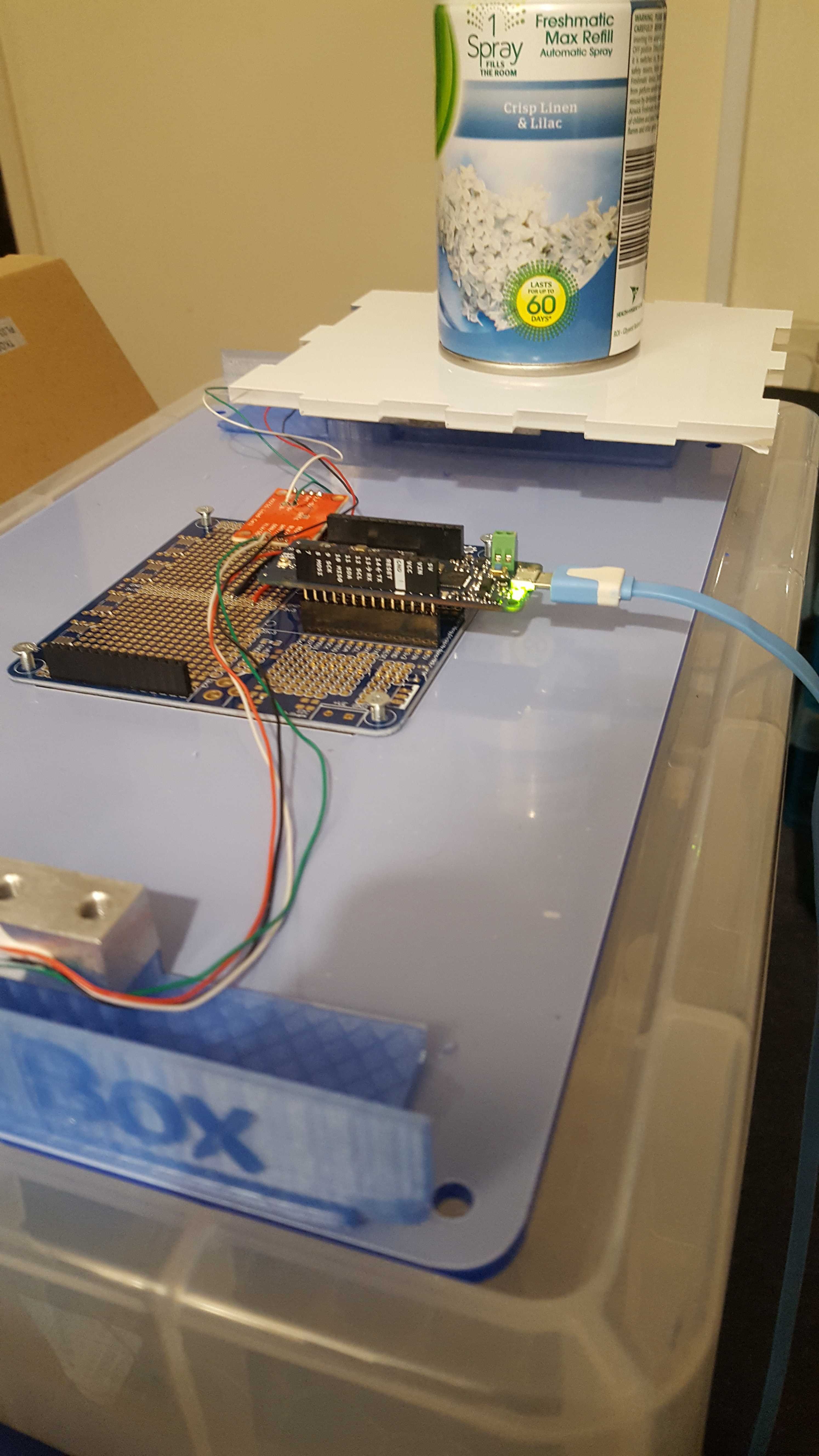 Really Smart Box: IoT-ingeschakelde slimme opslagoplossing