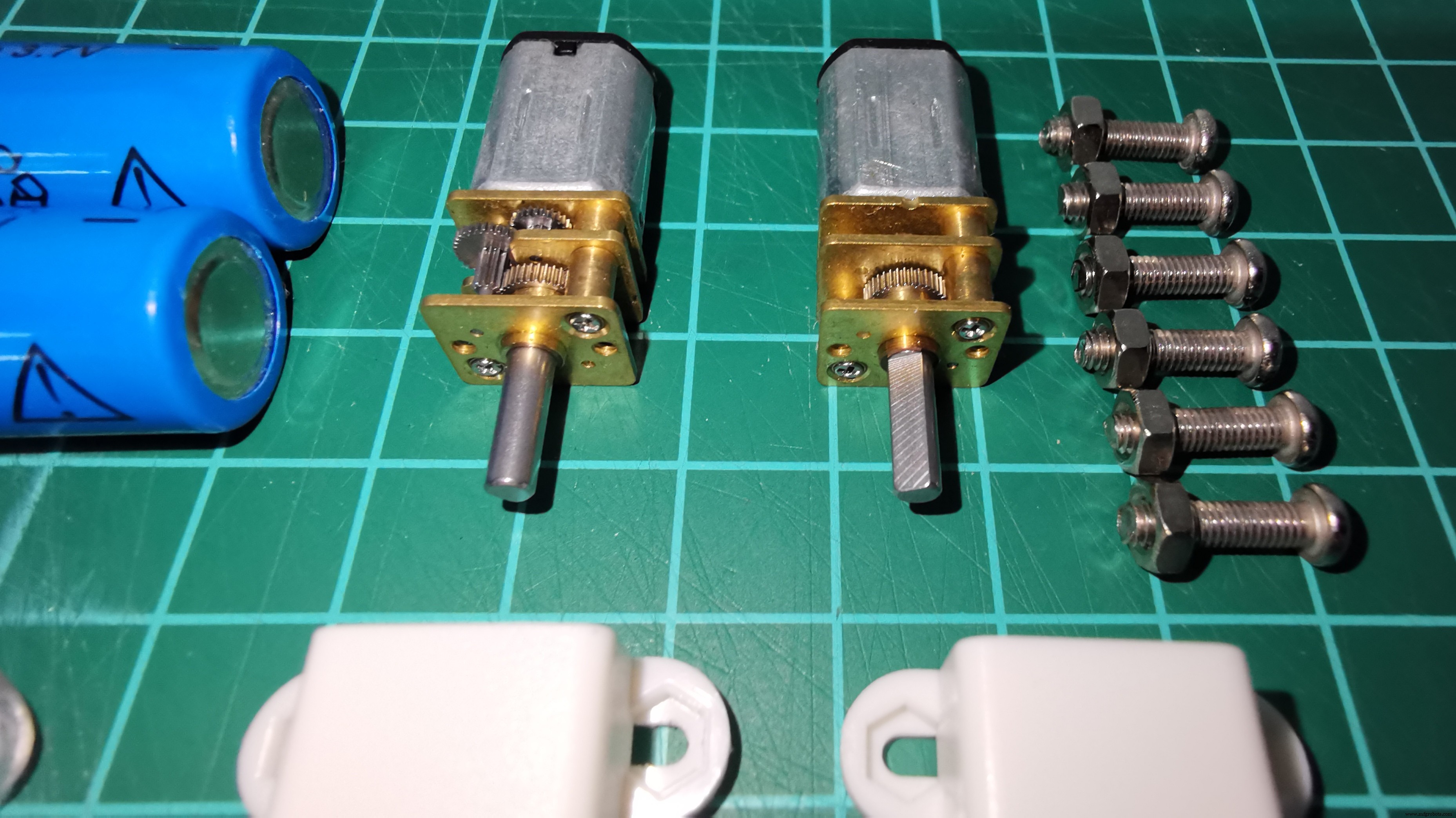 V4 Snelheids Lijnvolgende Robot – Geavanceerd Arduino Nano Systeem