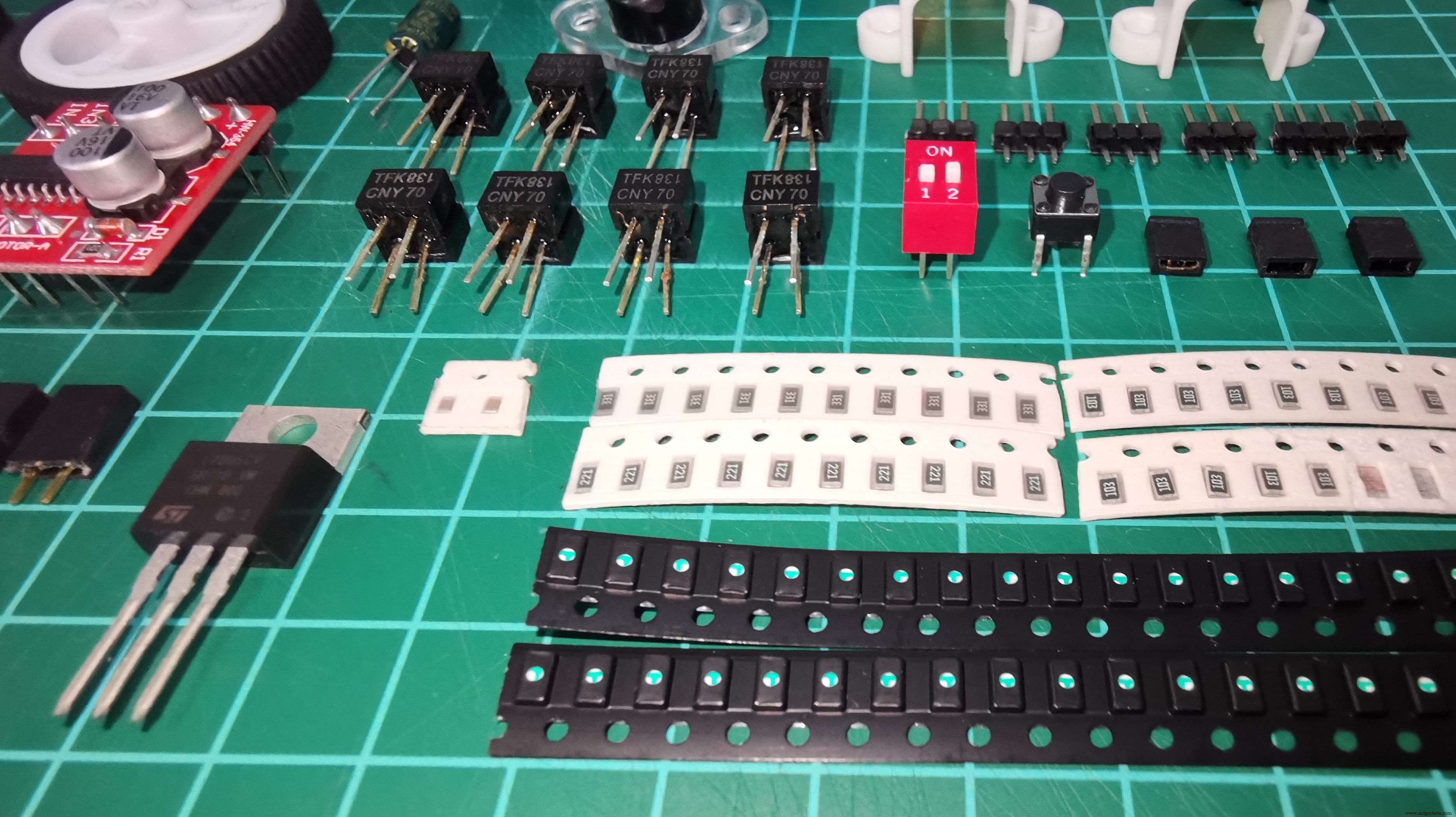 V4 Snelheids Lijnvolgende Robot – Geavanceerd Arduino Nano Systeem