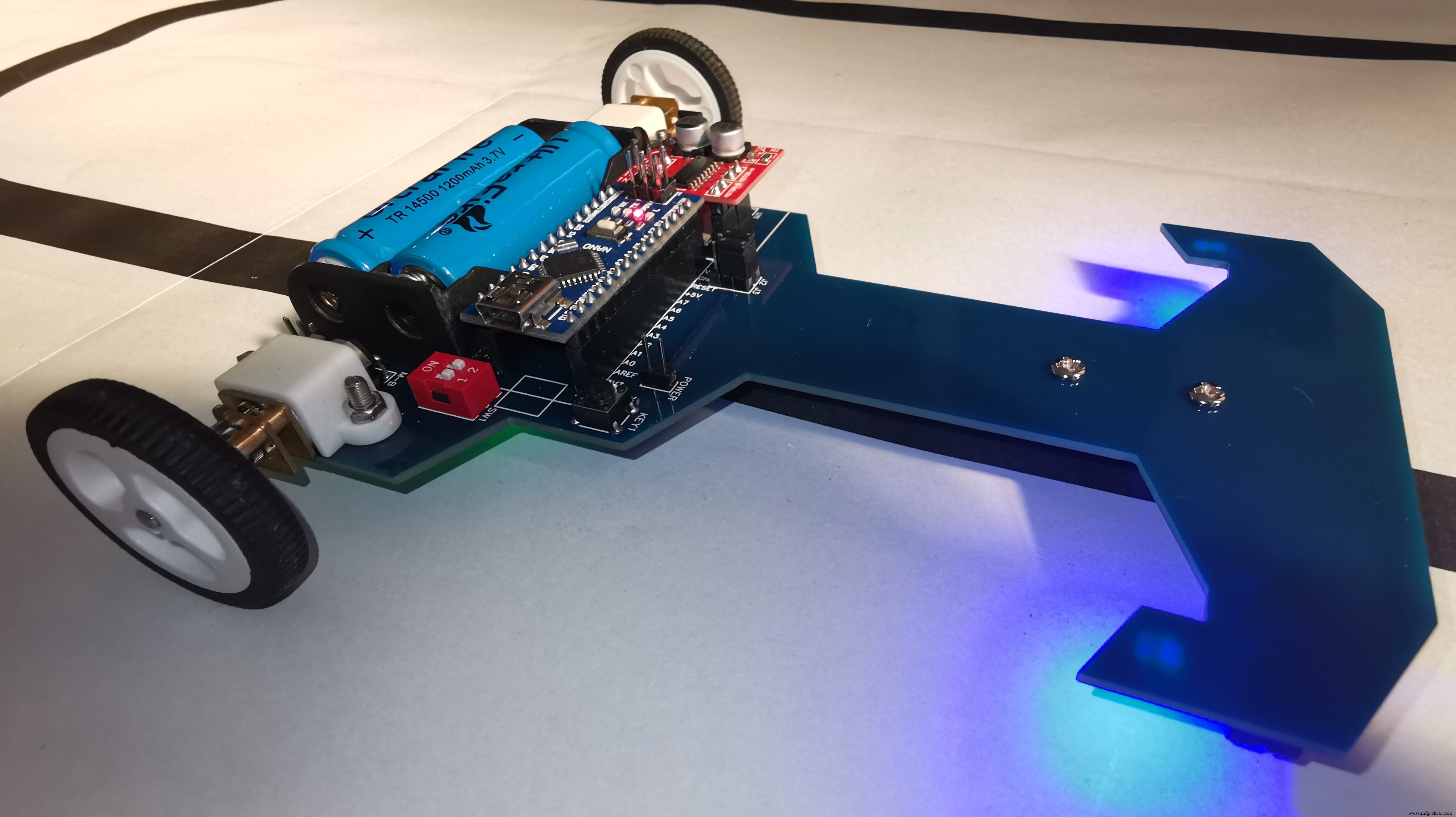 V4 Snelheids Lijnvolgende Robot – Geavanceerd Arduino Nano Systeem