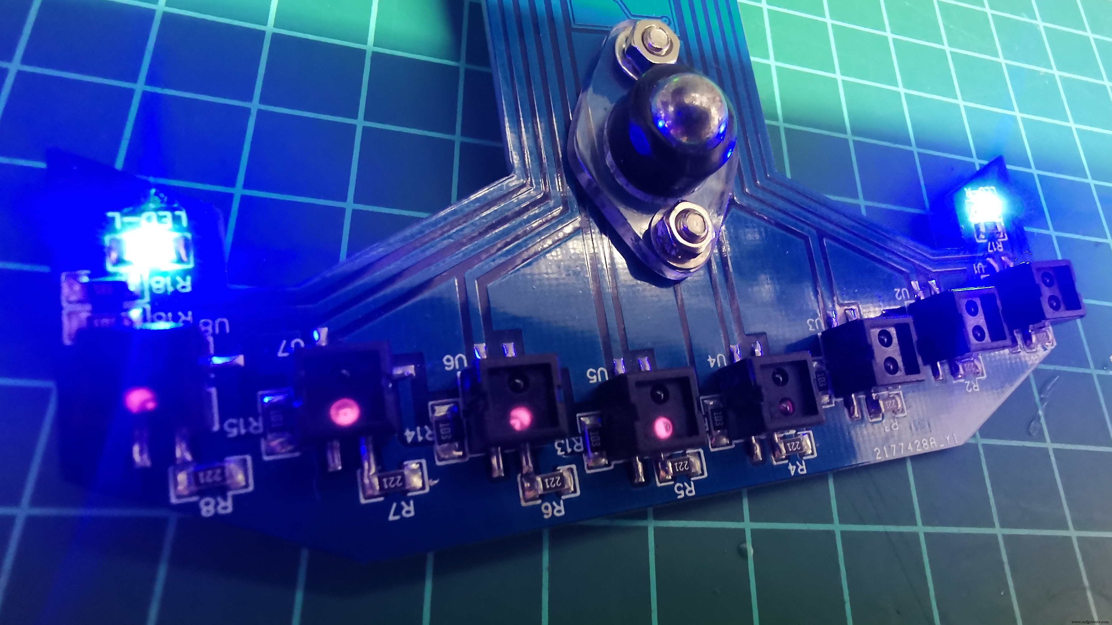 V4 Snelheids Lijnvolgende Robot – Geavanceerd Arduino Nano Systeem