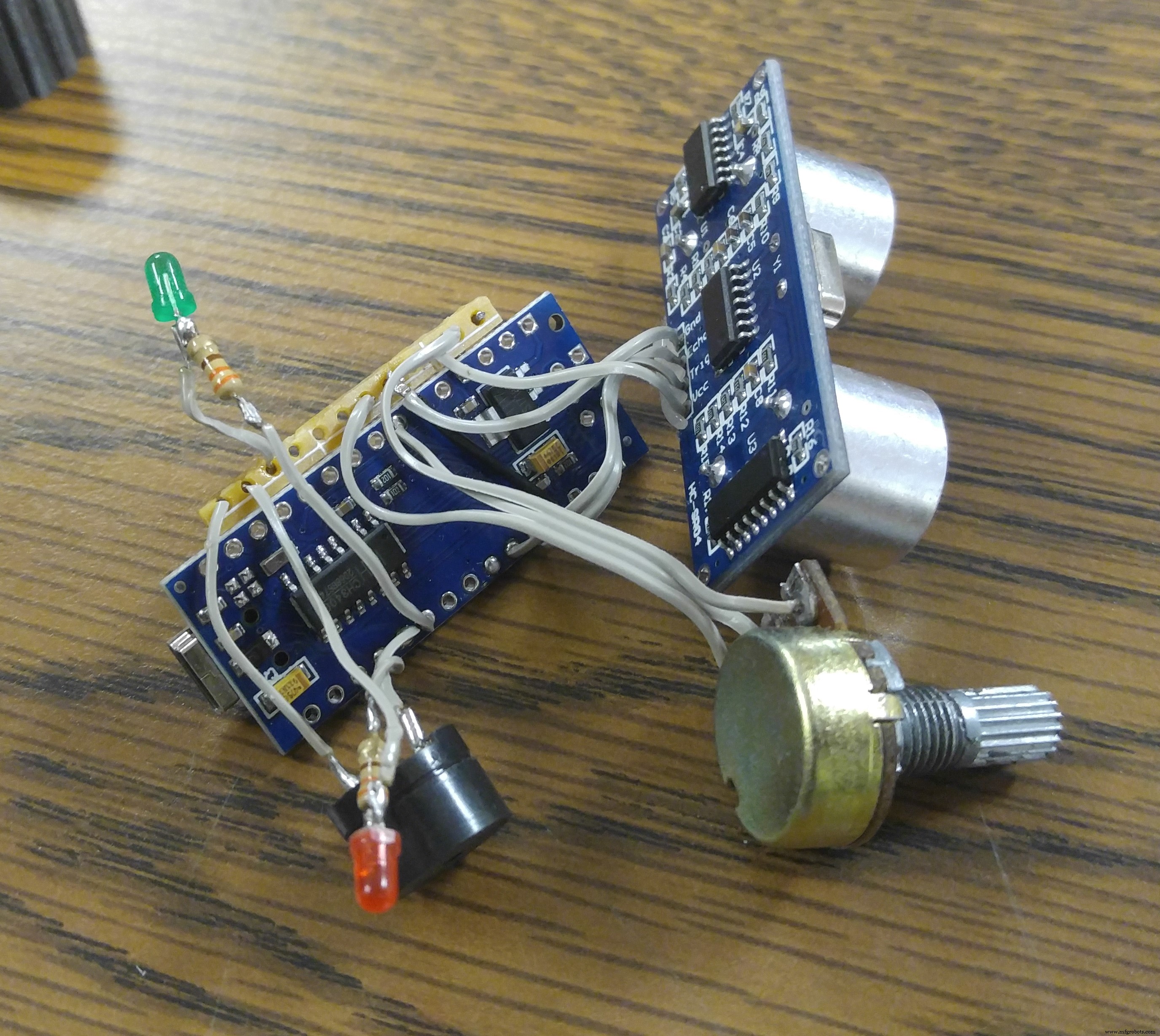 Draagbare Afstandsdetector – Arduino Nano DIY Kit met HC-SR04, 18650 Accu en 3D-geprinte Behuizing