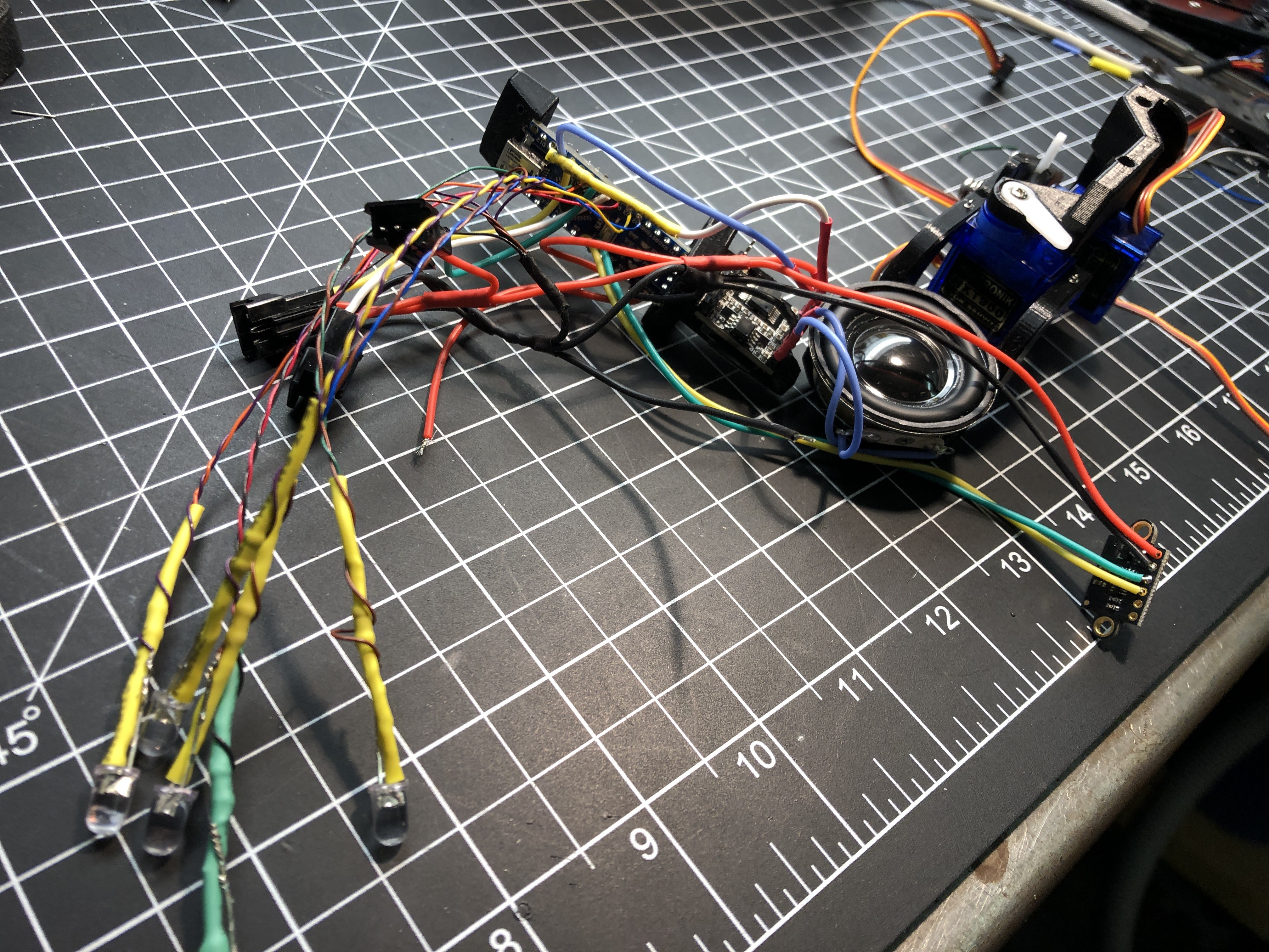 Bouw een Echte Portal 2 Torenkanon met Arduino – 3-As Beweging & Audio