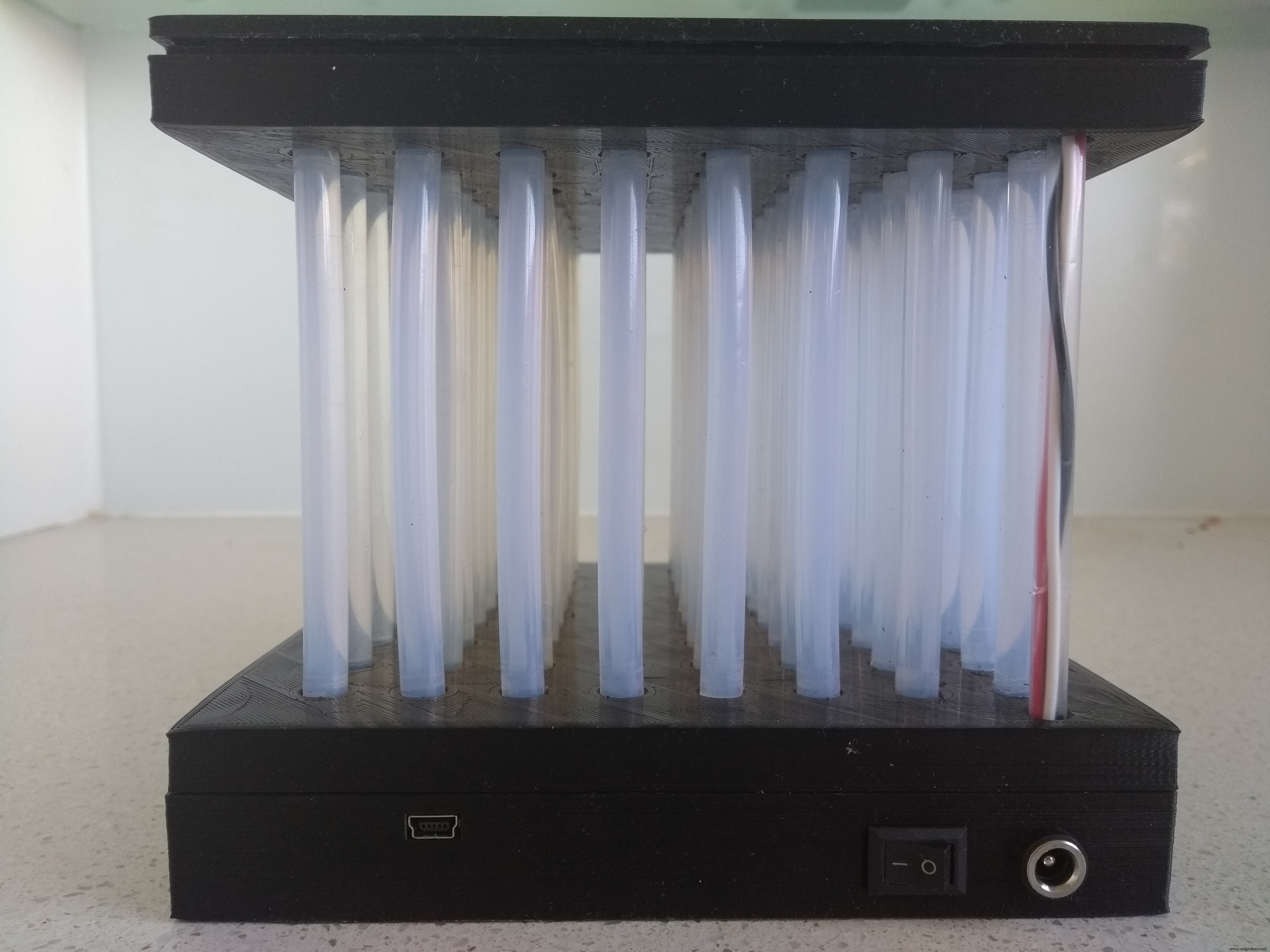 DIY Hot Glue LED Matrix Lamp – Bouw je eigen kleurrijke display