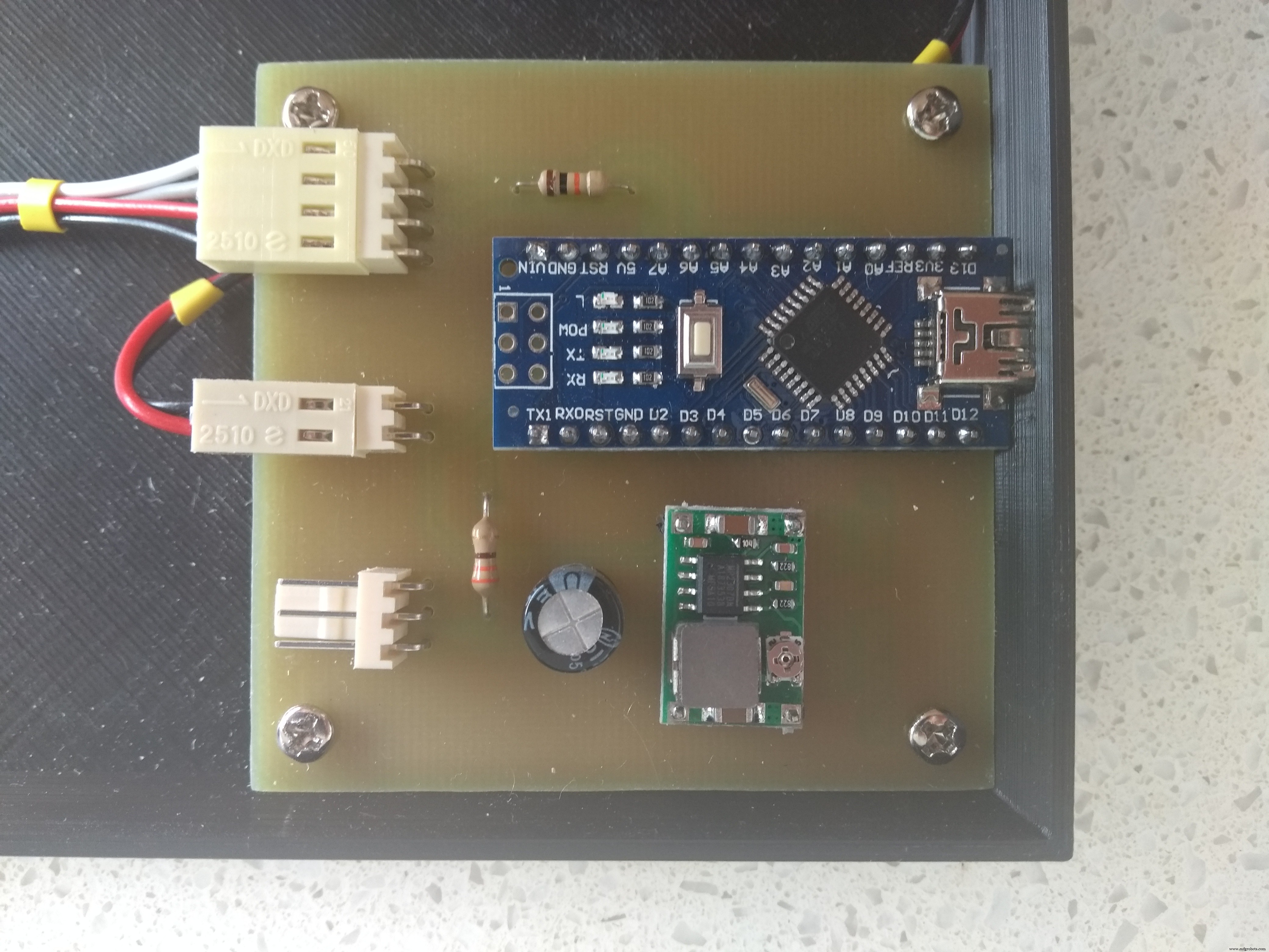 DIY Hot Glue LED Matrix Lamp – Bouw je eigen kleurrijke display