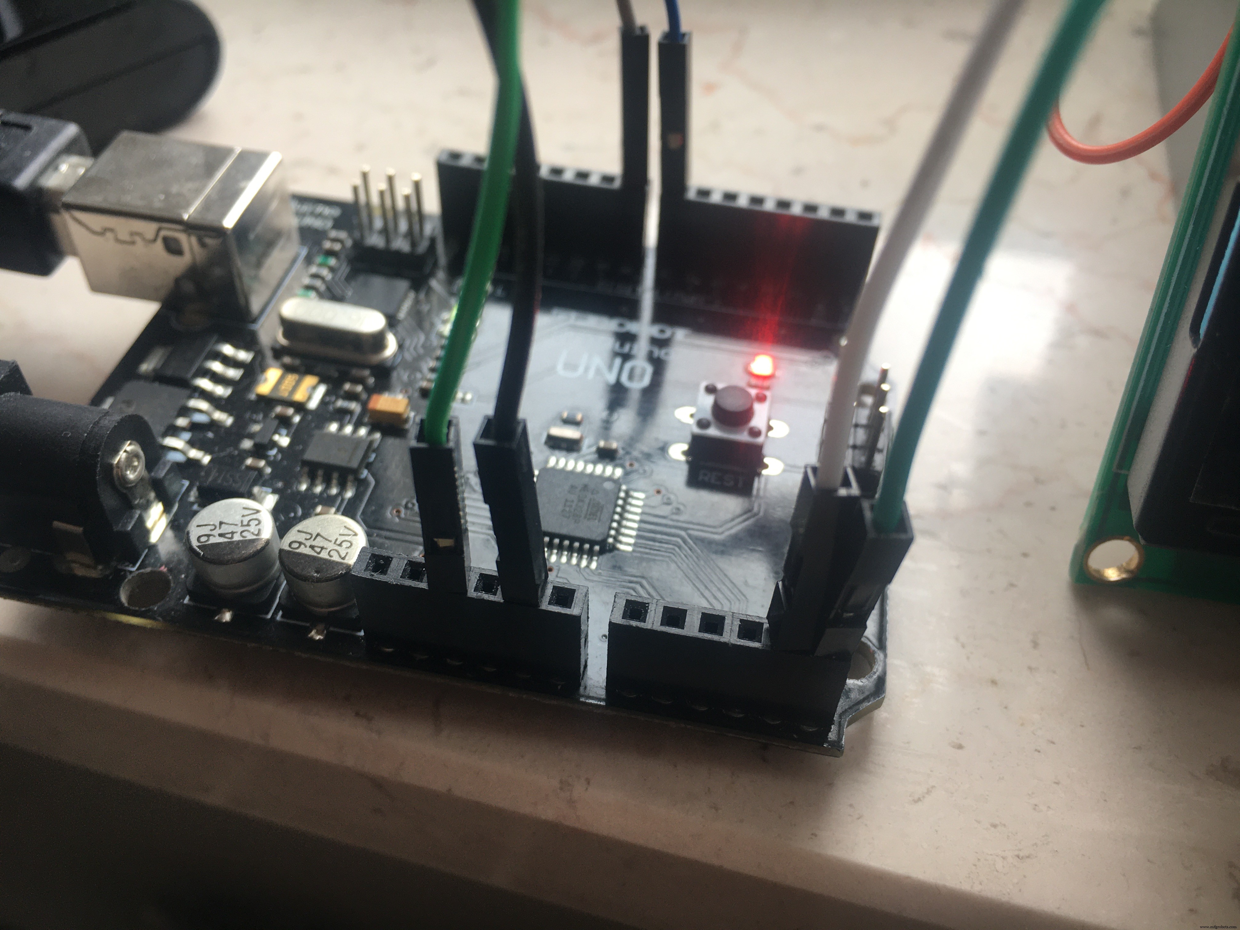 Precieze GPS-gebaseerde Klok: Betaalbare Nauwkeurigheid & Betrouwbaarheid
