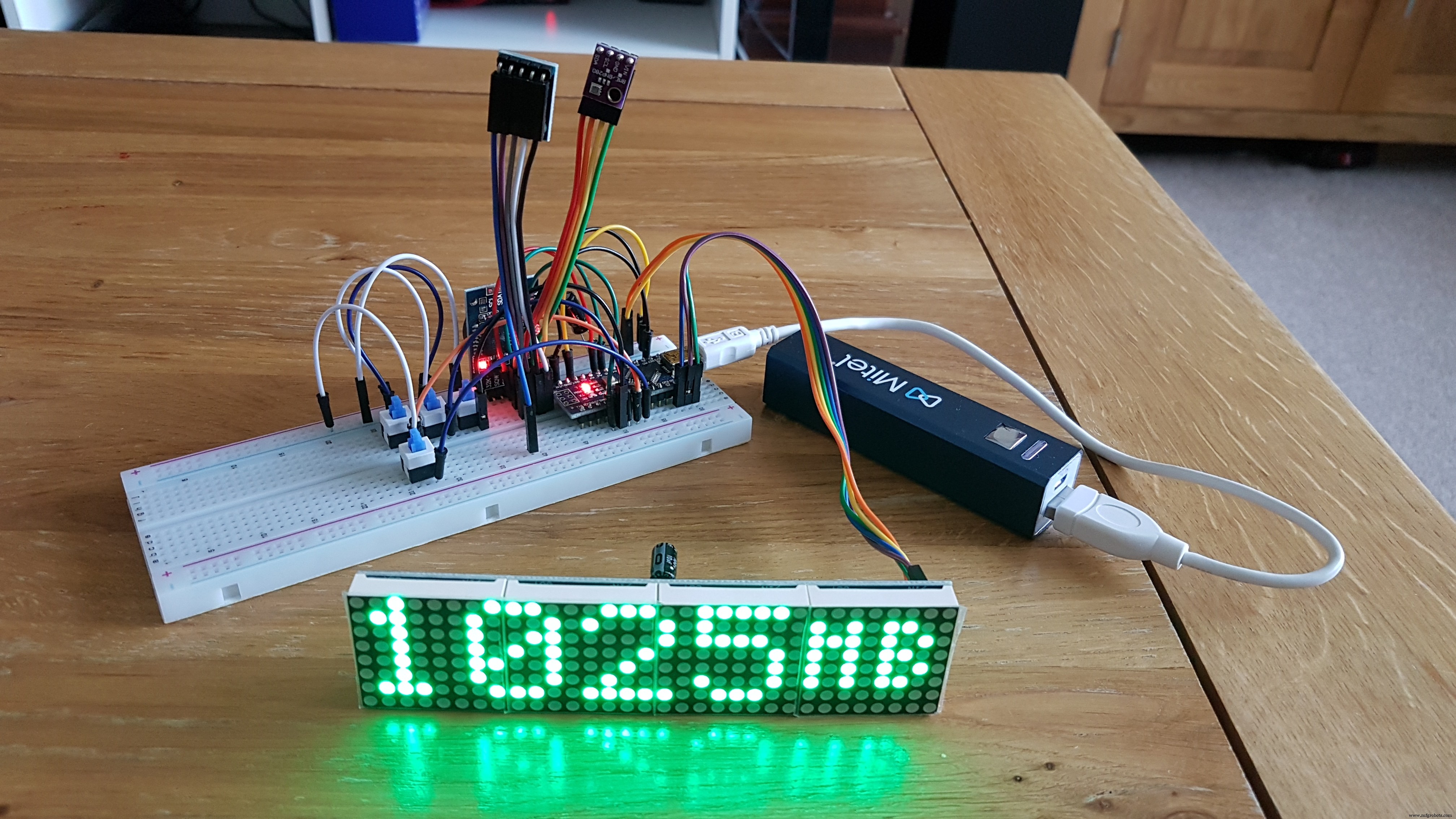 Hoog-precieze LED-matrix klok met DS3231 RTC, BME280 weerdata, BH1750 lichtsensor & ESP01 NTP-synchronisatie