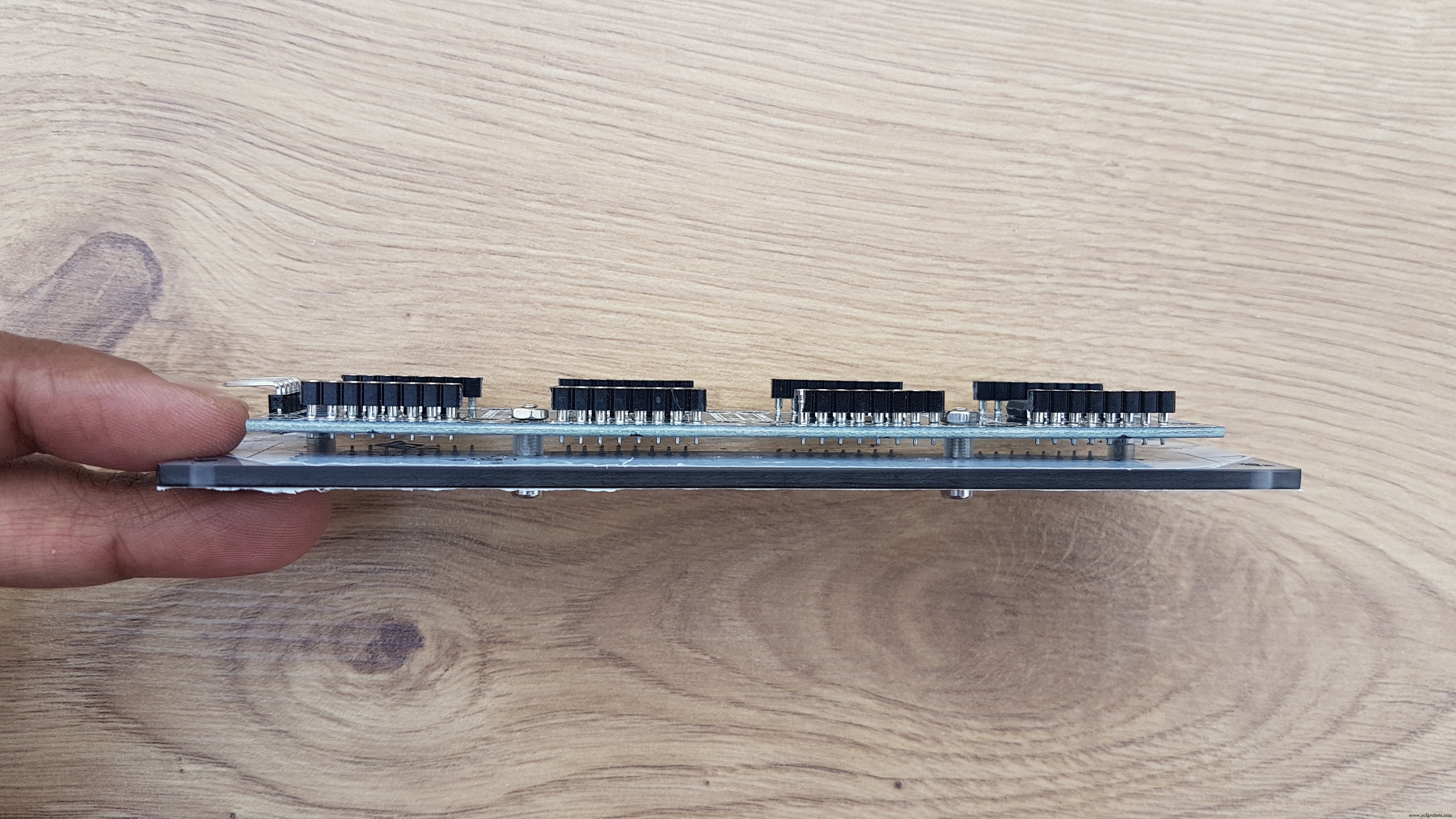 Hoog-precieze LED-matrix klok met DS3231 RTC, BME280 weerdata, BH1750 lichtsensor & ESP01 NTP-synchronisatie