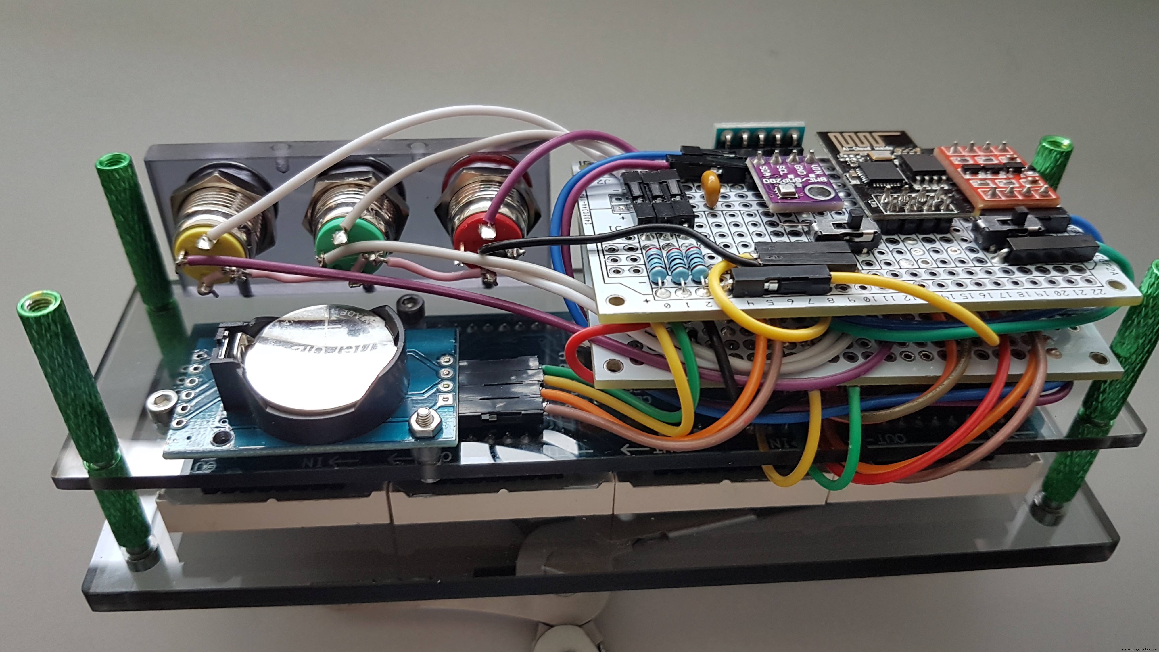Hoog-precieze LED-matrix klok met DS3231 RTC, BME280 weerdata, BH1750 lichtsensor & ESP01 NTP-synchronisatie