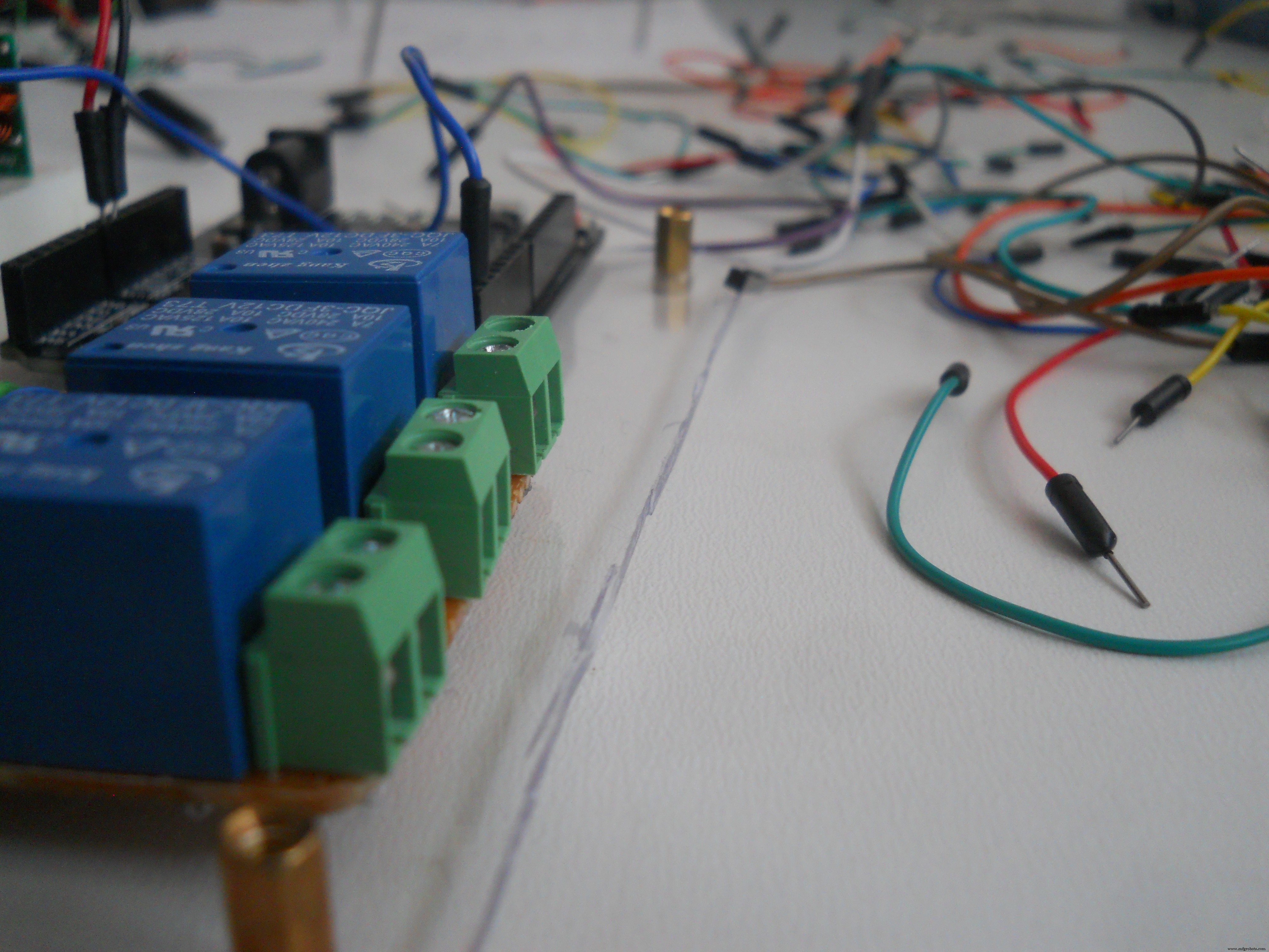 Uw Robot Besturen met Hersengolven: Uitgebreid Arduino Project