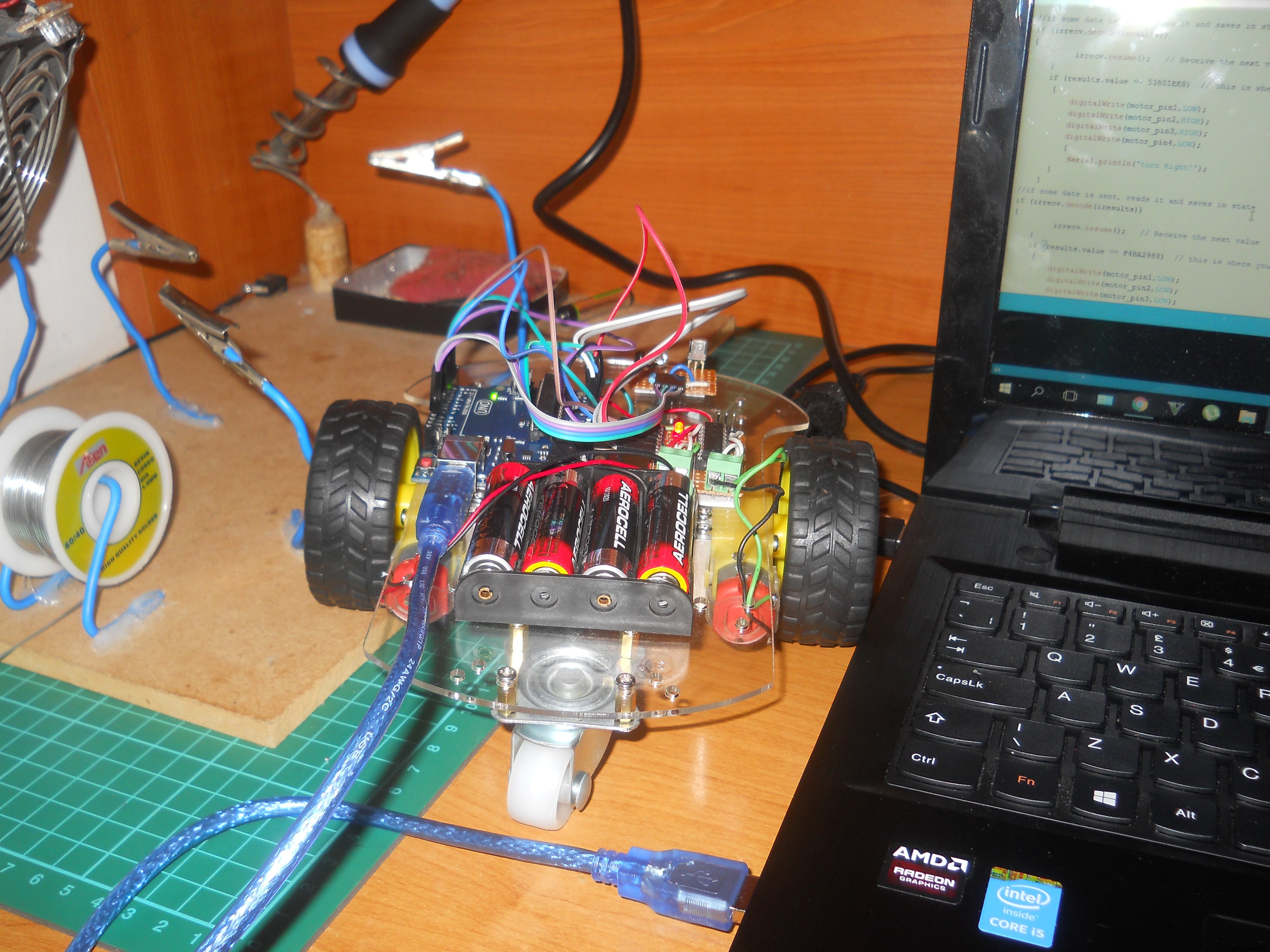 Uw Robot Besturen met Hersengolven: Uitgebreid Arduino Project
