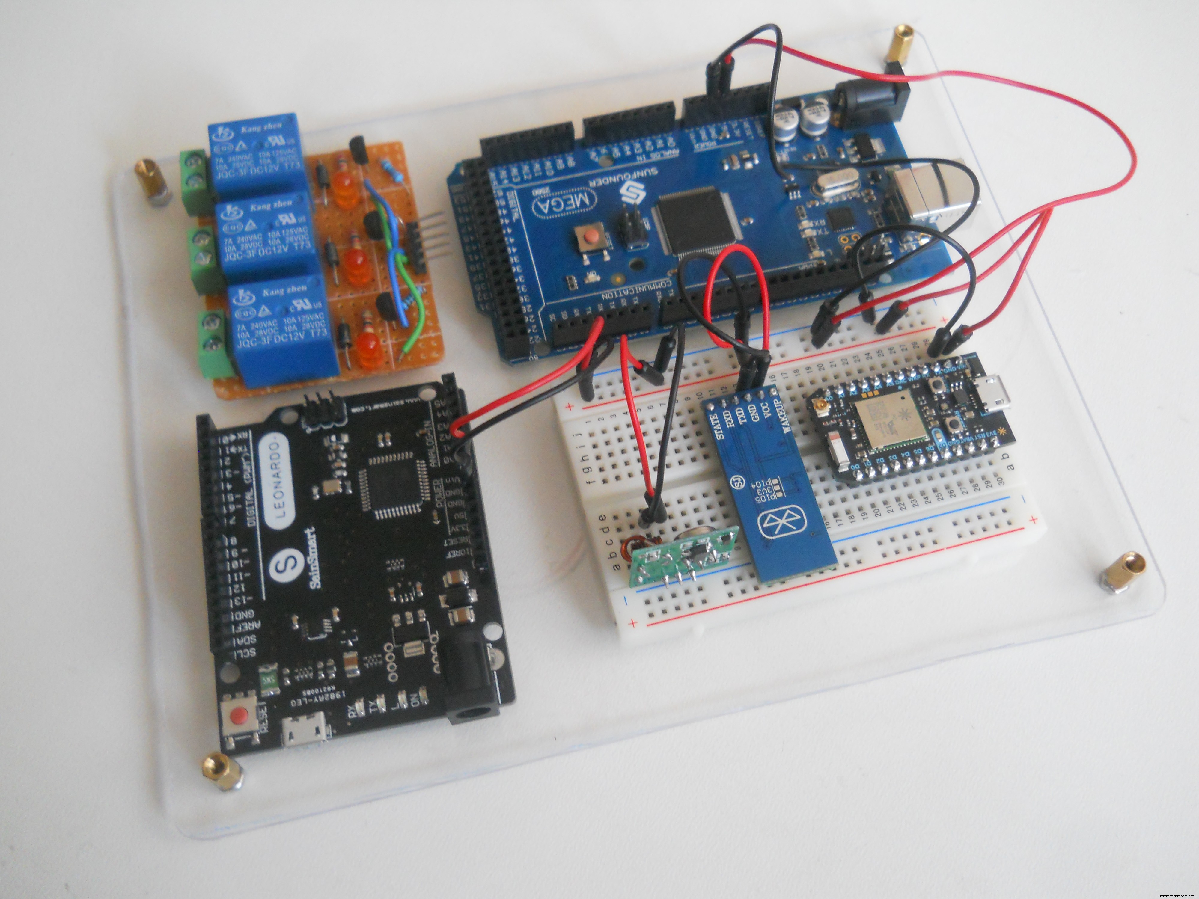 Uw Robot Besturen met Hersengolven: Uitgebreid Arduino Project