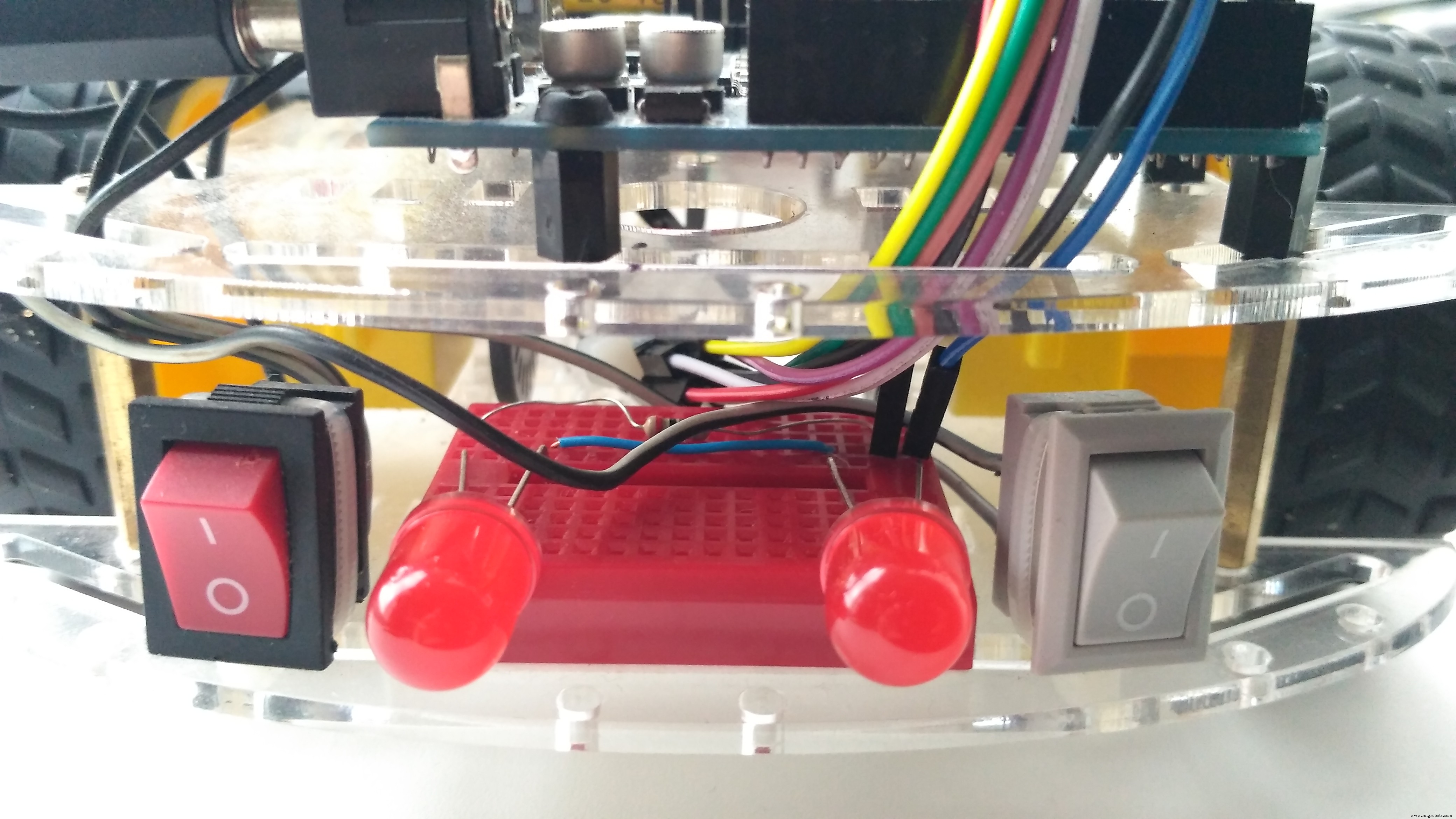 Arduino 4WD RC-auto: complete onderdelenlijst en bouwhandleiding