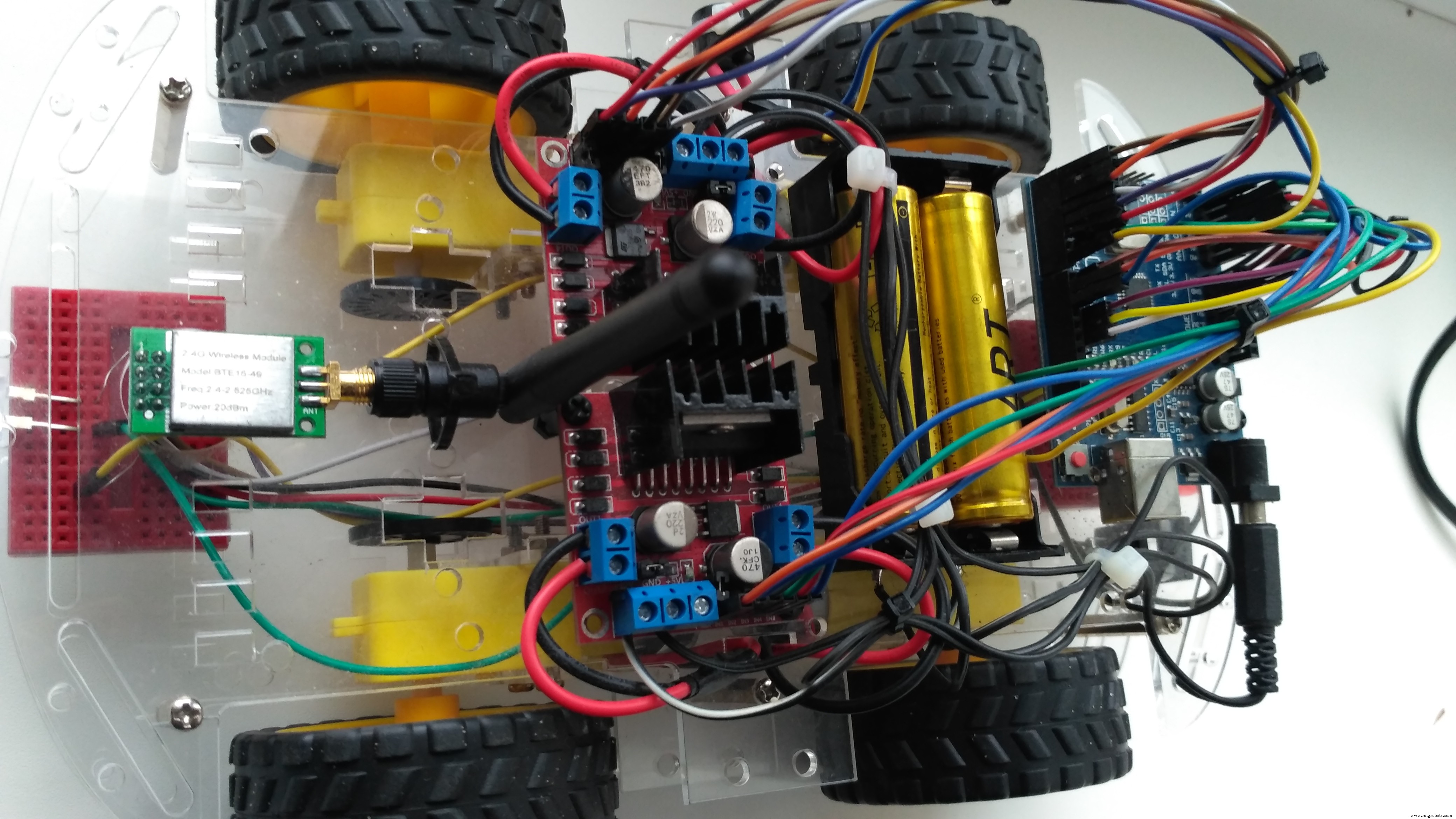 Arduino 4WD RC-auto: complete onderdelenlijst en bouwhandleiding