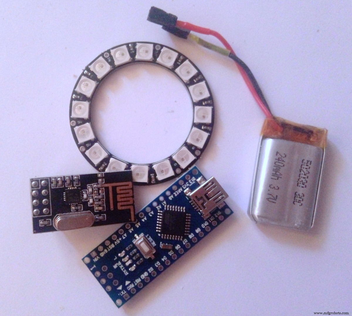 Draadloze ECG-hartslagmonitor: weerebaar ontwerp met Arduino Nano & nRF24