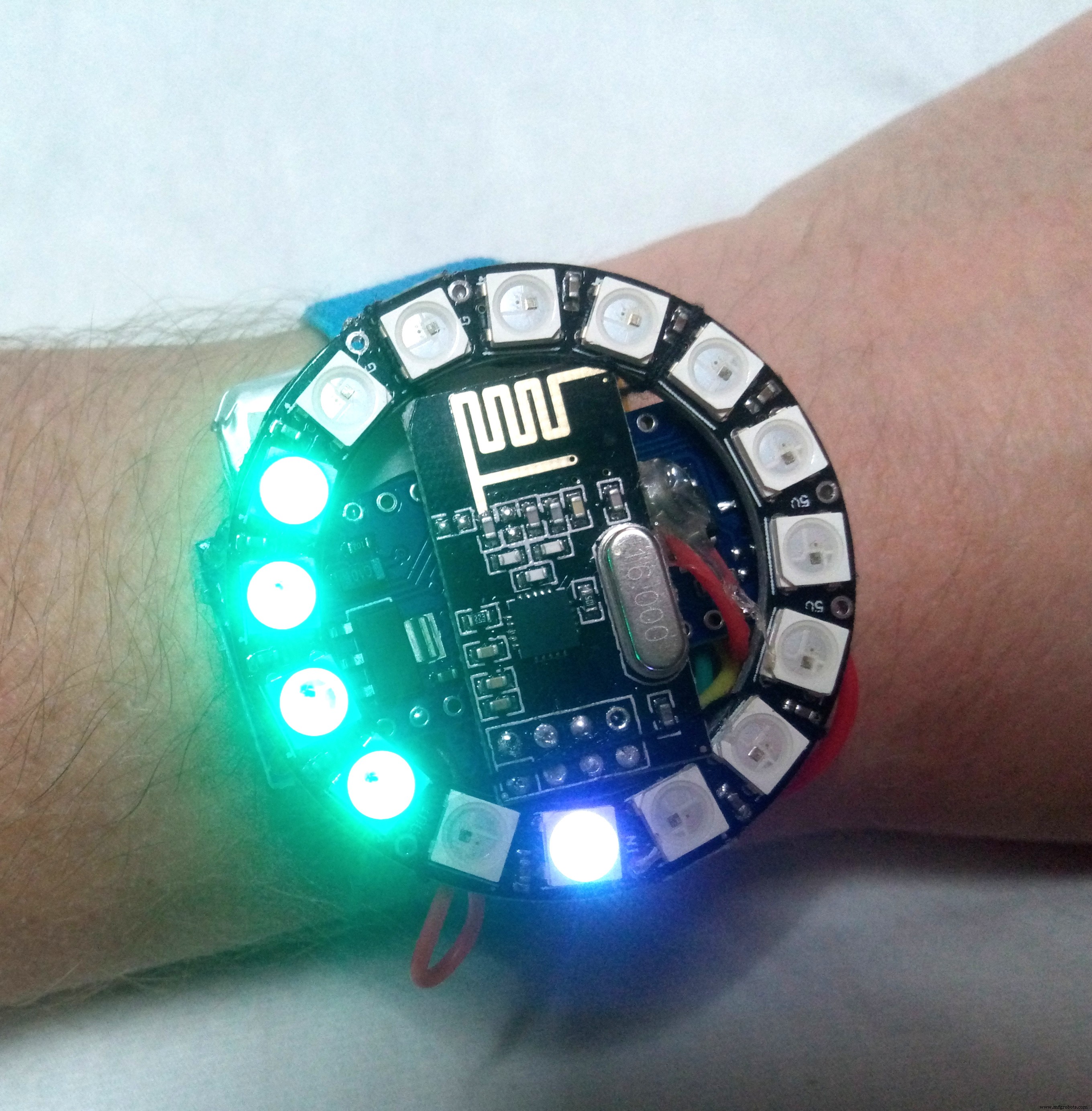 Draadloze ECG-hartslagmonitor: weerebaar ontwerp met Arduino Nano & nRF24