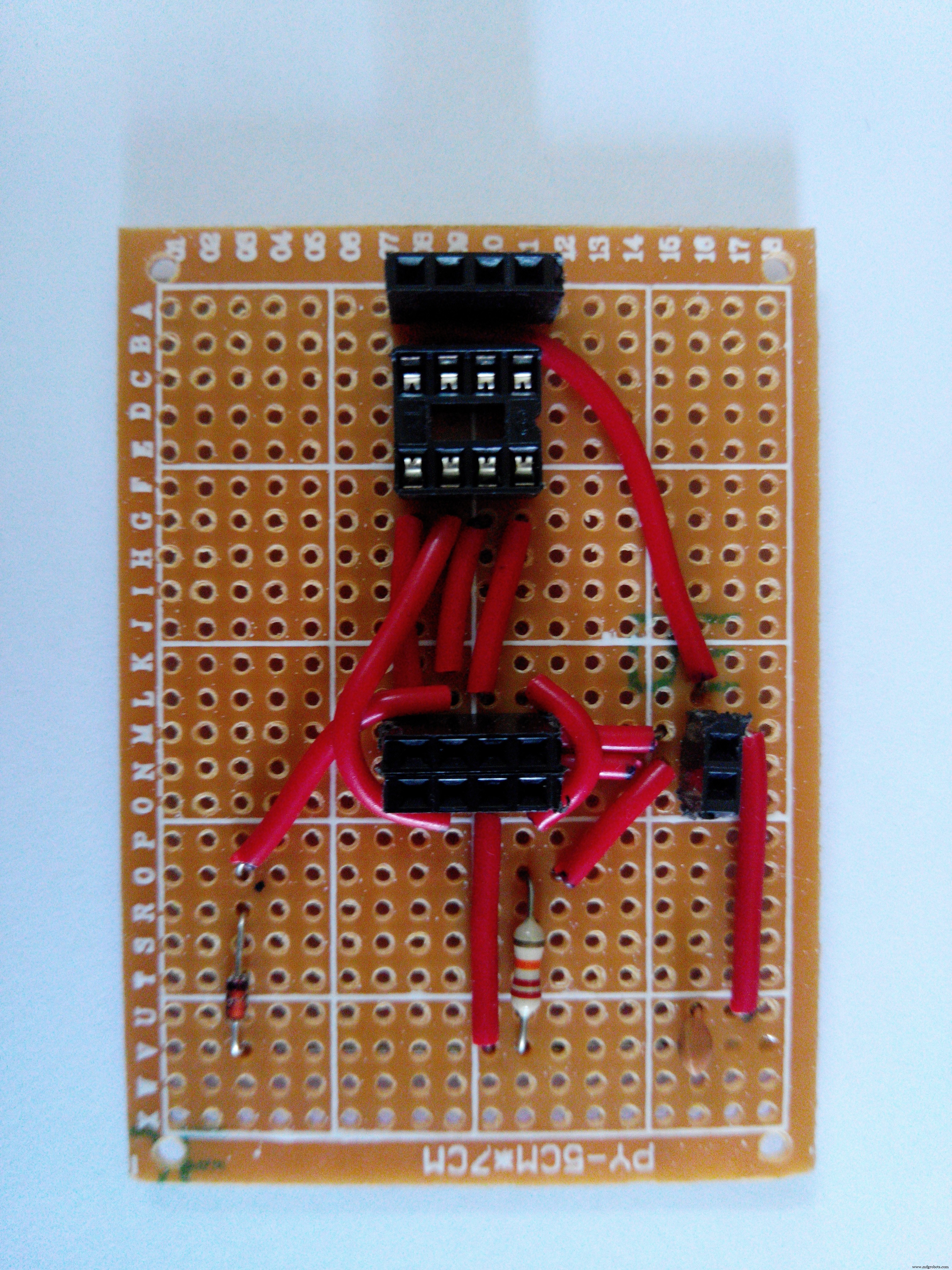 Efficiënte 3-pins draadloze sensoroverdracht met nRF24L01+ en ATtiny85