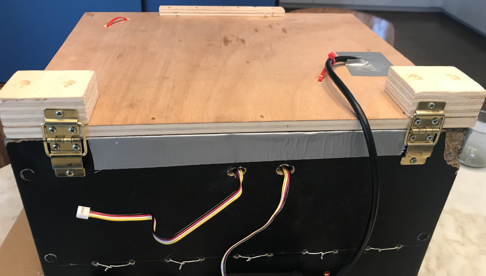 Slimme UV-C & hitte mondmasker desinfectie-apparaat — Arduino-gestuurd