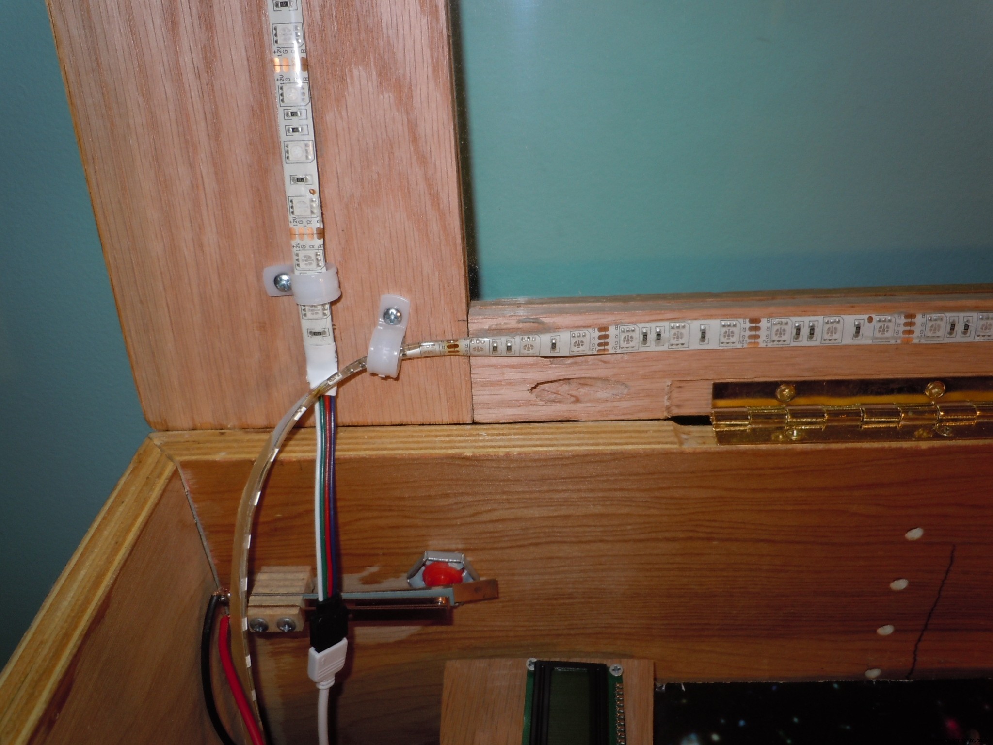Bouw een Arduino-aangedreven Flipperautomaat: DIY-gids
