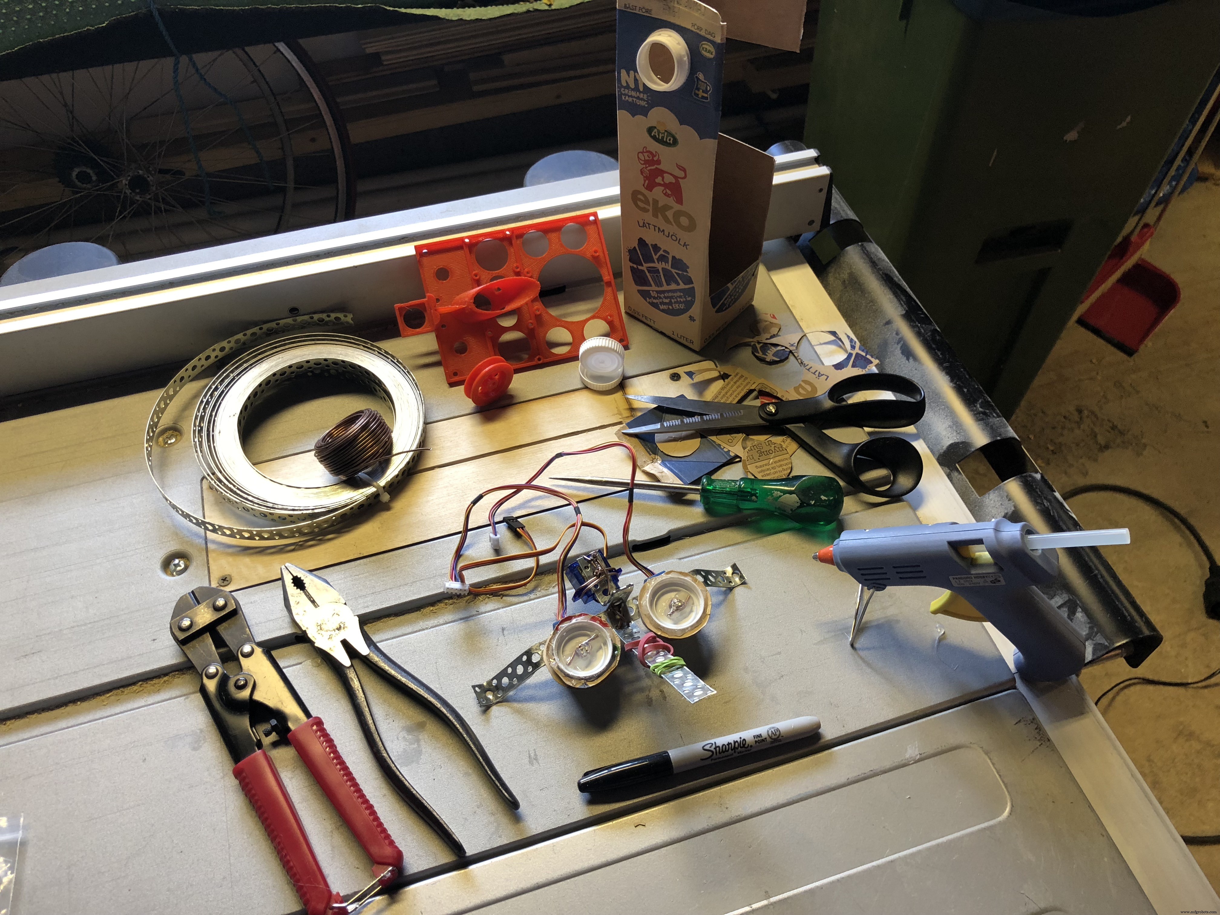 Bouw Je Eigen $15 Muurplotter: Betaalbare DIY met Arduino