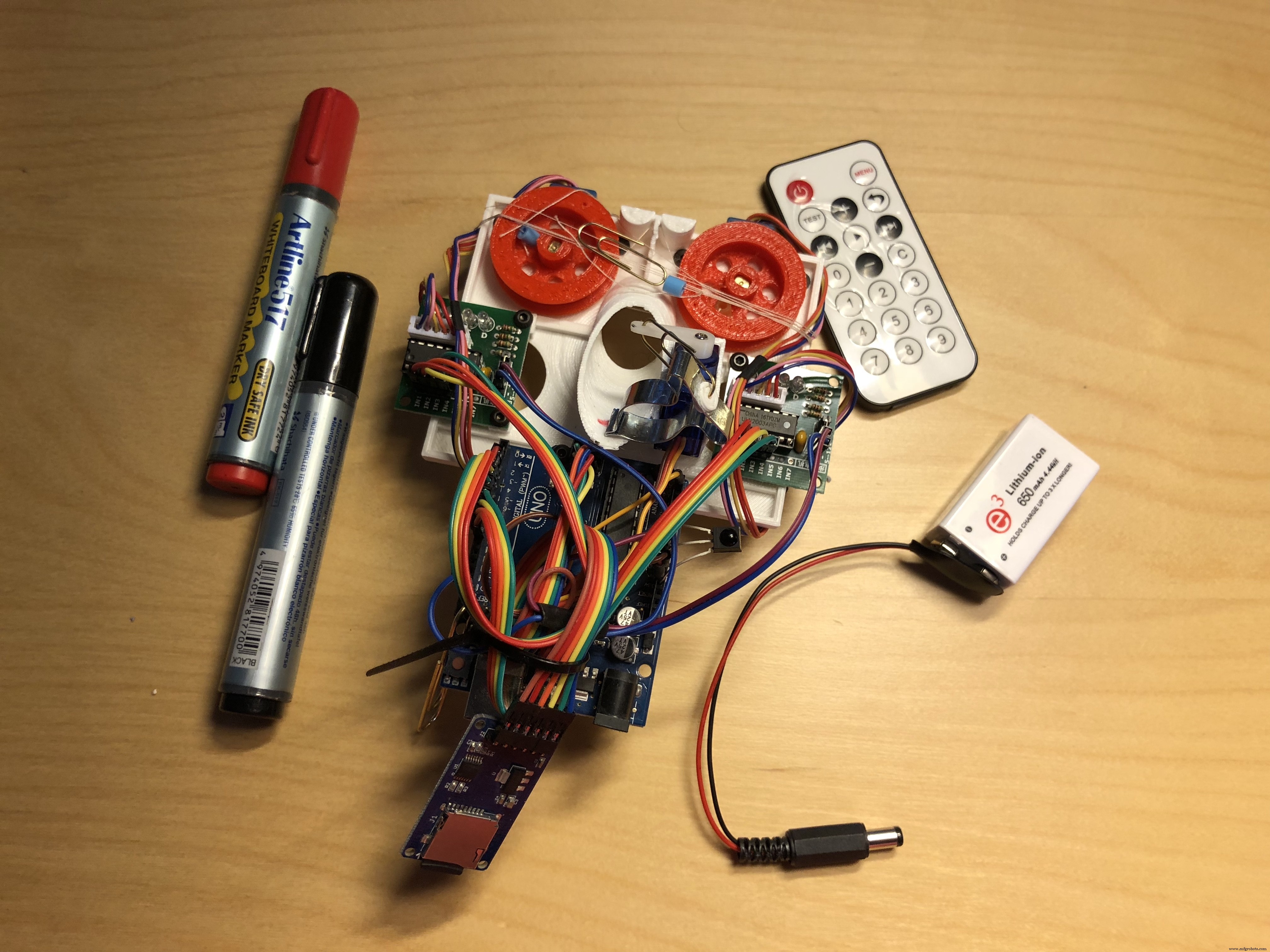 Bouw Je Eigen $15 Muurplotter: Betaalbare DIY met Arduino