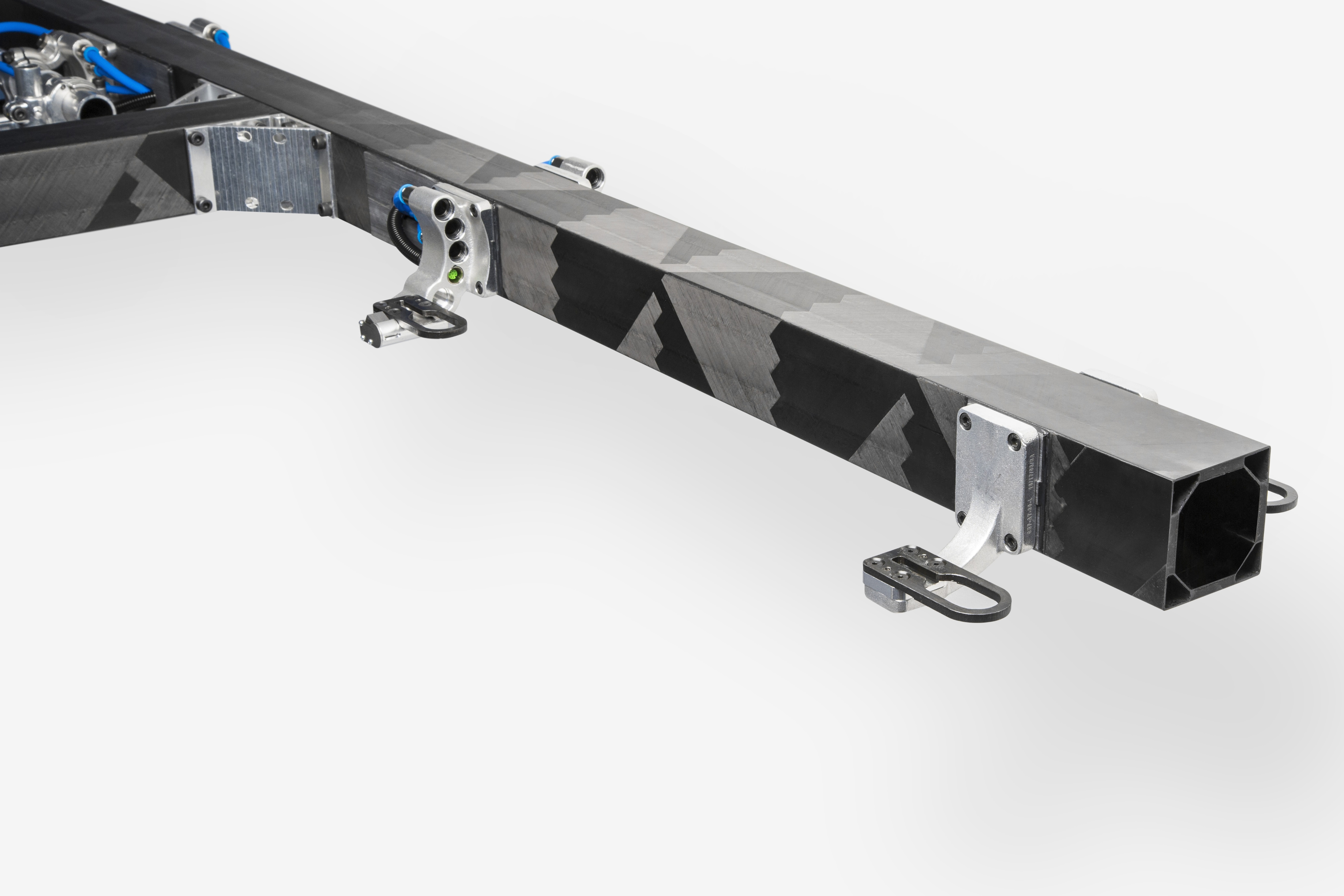 CompoTech introduceert standaard lichte koolstofvezel-epoxy-balken als staalalternatief
