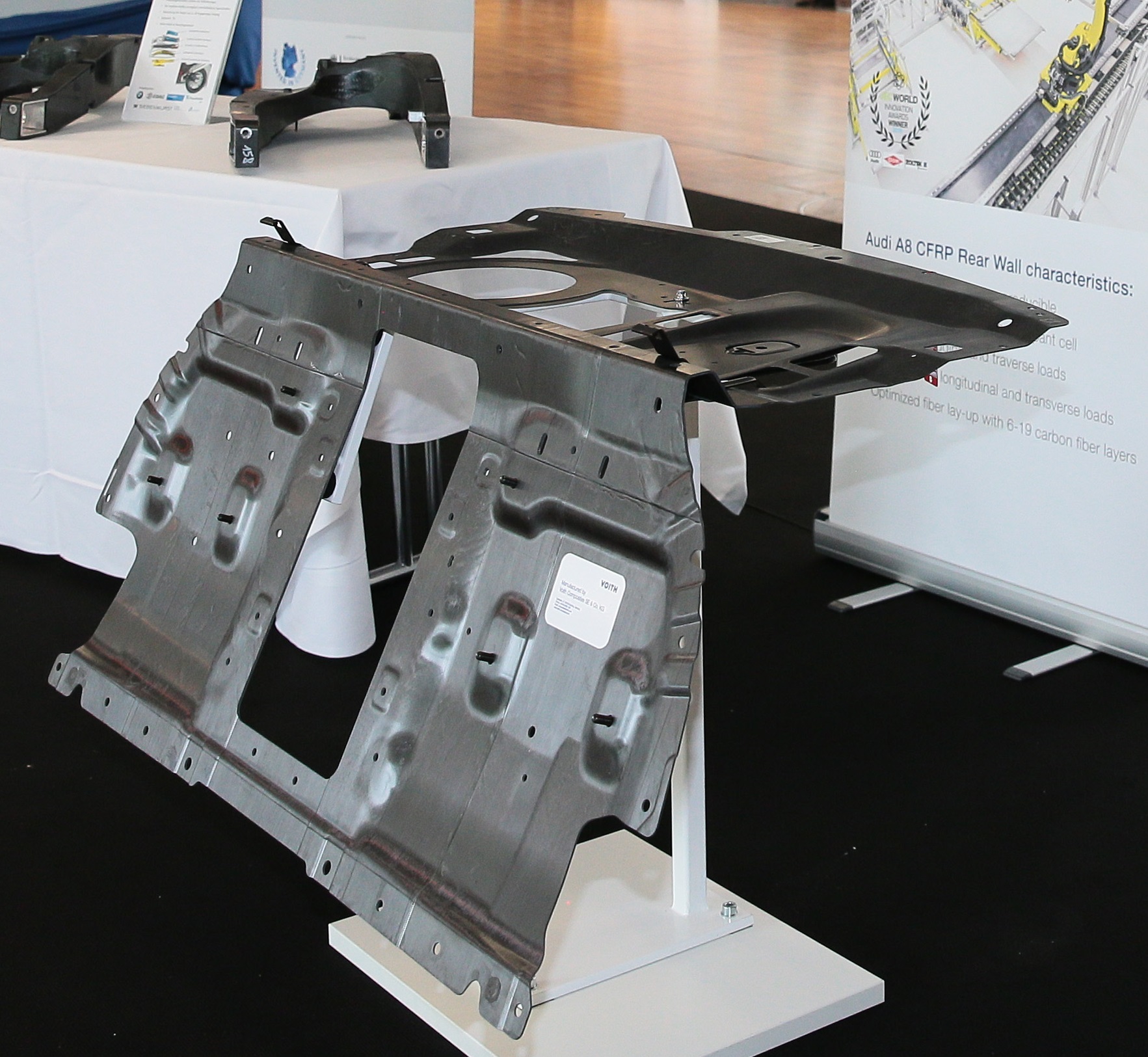 DLR s Flappybot: Revolutie in Composietproductie op de 2019 Convention