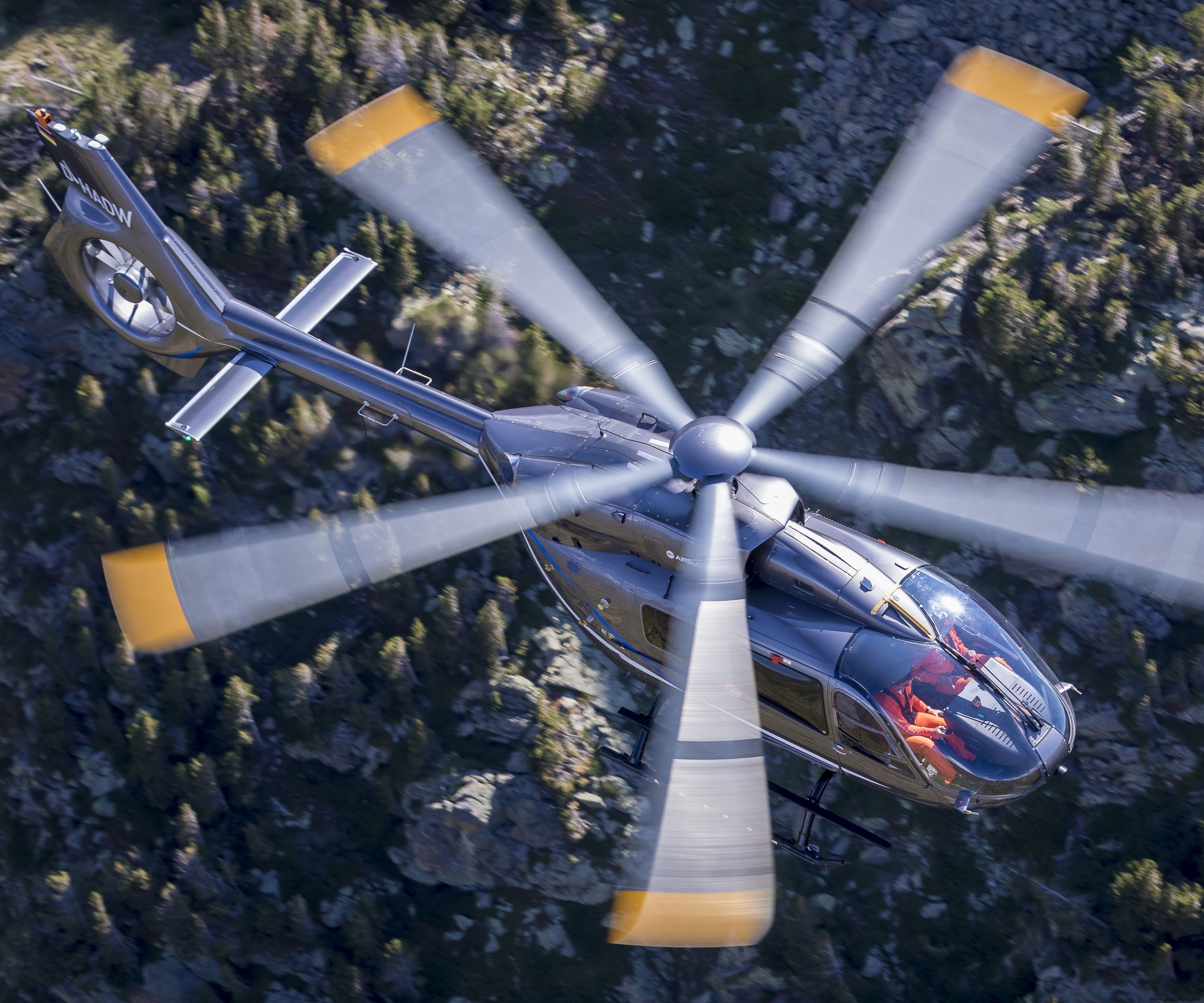 SGL Carbon levert geavanceerde composietweefsels voor rotorbladen Airbus H145 helikopter