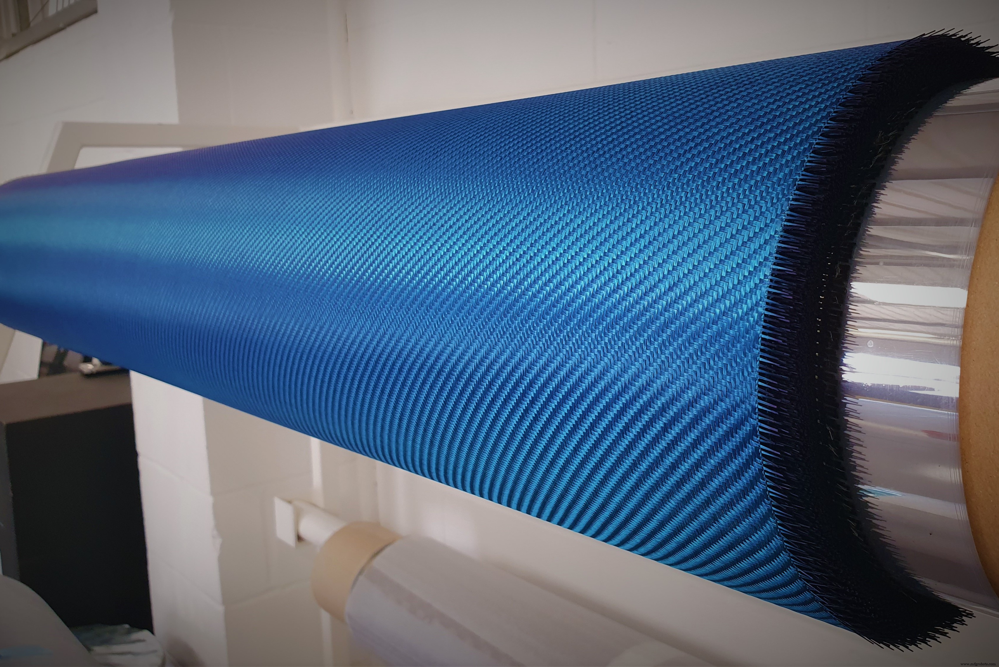 Hypetex brengt gekleurde koolstofvezelmaterialen naar Noord-Amerika via partnerschap met CompositeTechs