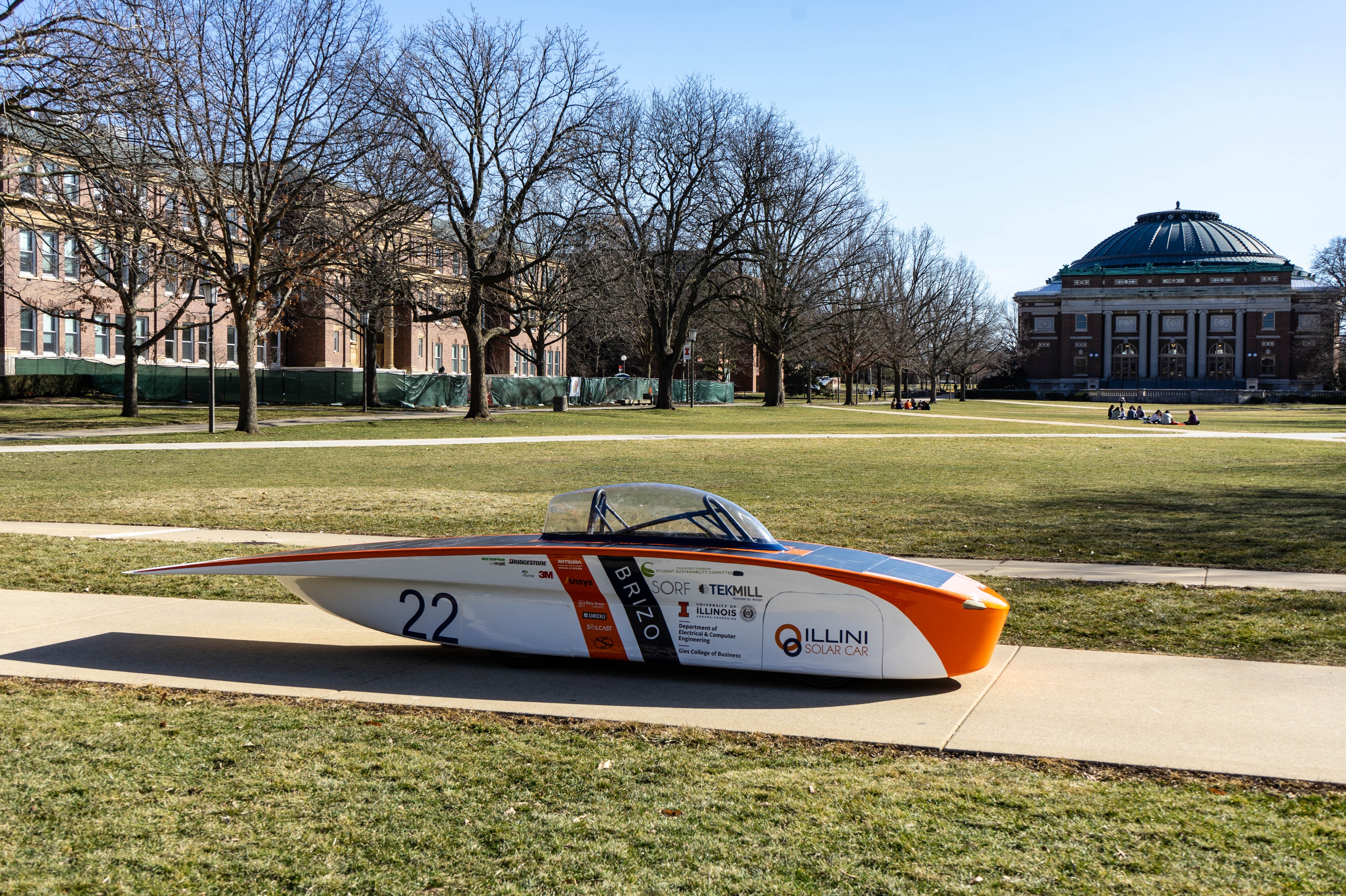 Illini Solar Car s composiet voertuig behaalt succes bij American Solar Challenge