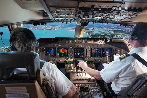 Militaire luchtvaartinstrumenten van Aero-Tec: Precisie bedieningspanelen voor vliegtuigen en simulators