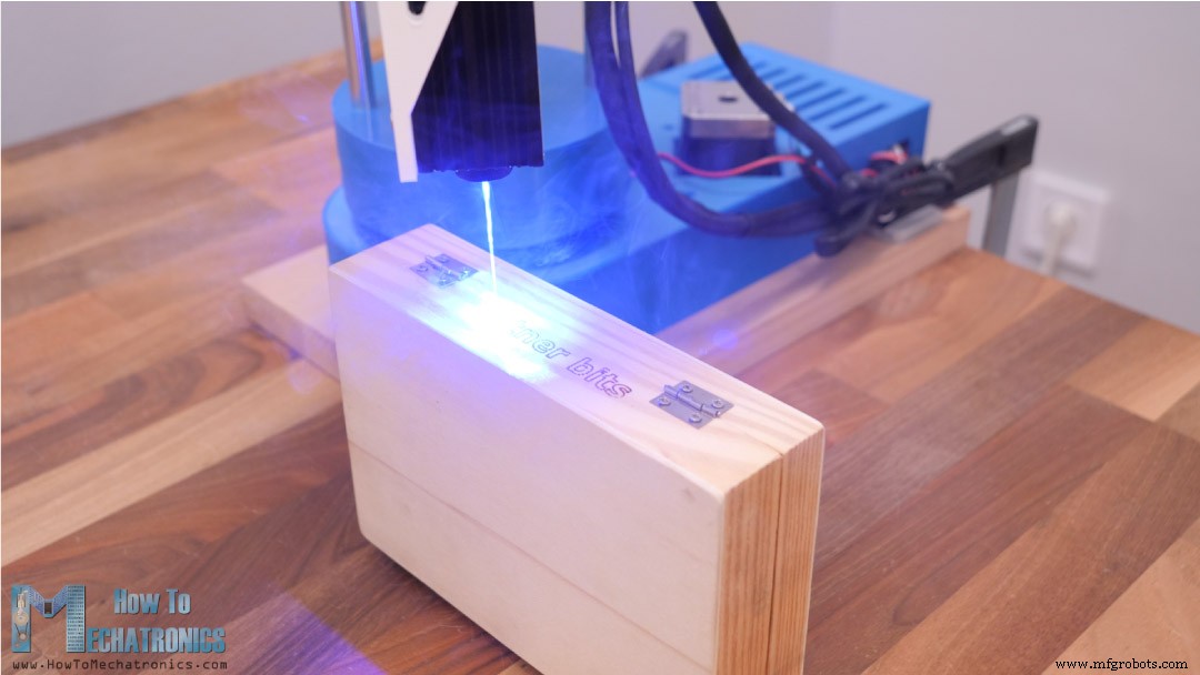 Verander Je DIY SCARA-robot in een Nauwkeurige Laser Graveerder met Arduino
