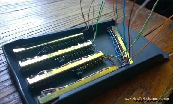Geavanceerd Mechatronica Afstudeerproject: Real-Arm Beweging Interface met 3D Modelleren