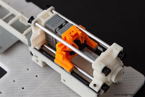 Productie revolutioneren: Injectiegieten trifft 3D-printen voor complexe onderdelen