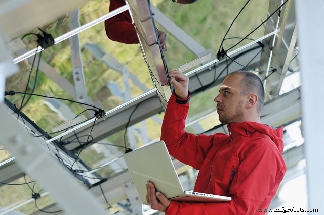 Field Service Management uitgelegd: waarom het zakelijk succes drijft