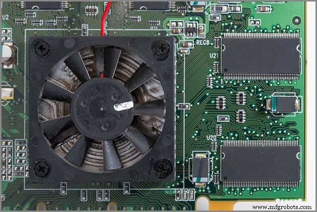 PCB-Temperatuur Beheren: Bewezen Strategieën om Warmte te Controleren