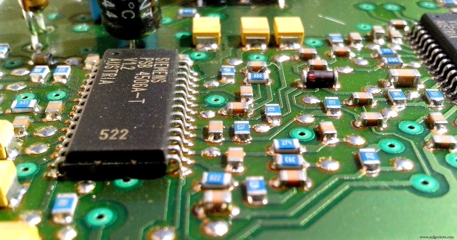 Databussen Uitgelegd: Hoe Ze Efficiënte Gegevensoverdracht in Computers Sturen