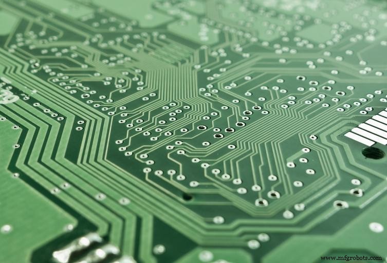 PCB Crosstalk Uitgelegd: Oorzaken, Effecten en Effectieve Tegenmaatregelen