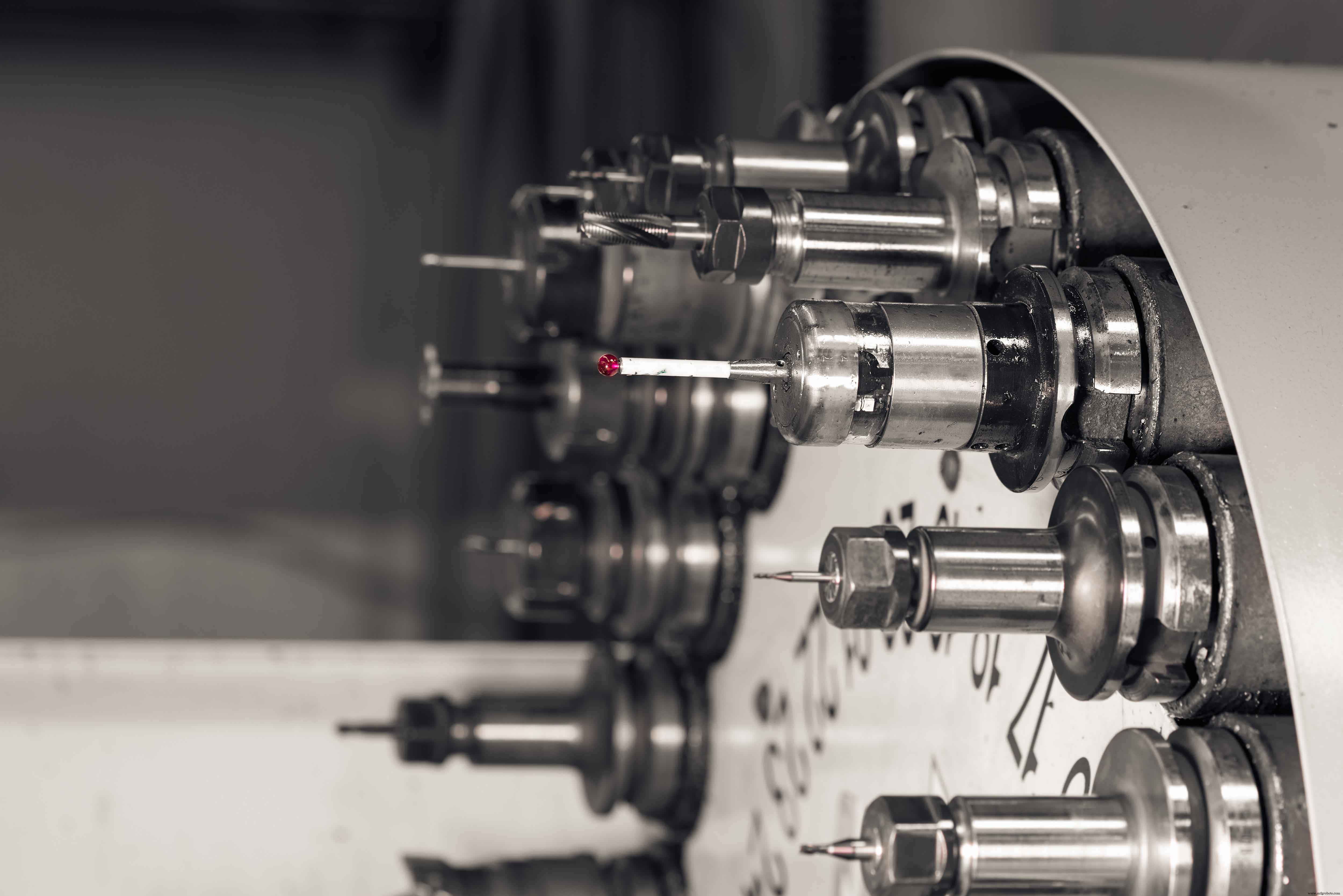 CNC-frezen vs. CNC-draaien: Belangrijkste verschillen en het juiste proces kiezen