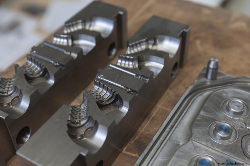 Aluminium vs. staal hulpmiddelen: Het juiste materiaal kiezen voor uw productie