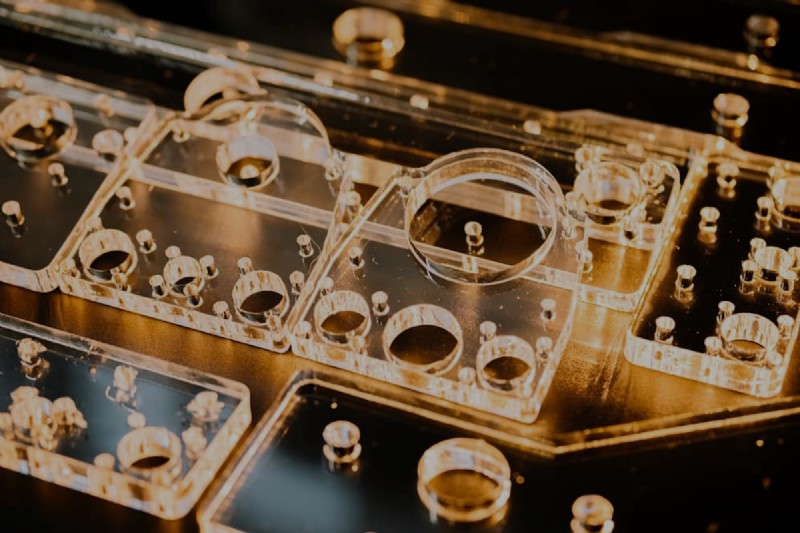 CNC-bewerking van acrylaat onderdelen: De complete expert gids