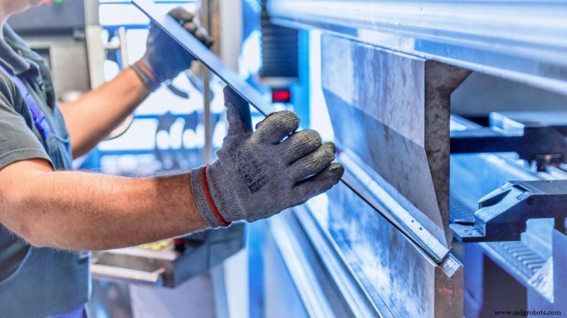 Versnel de Efficiëntie van Uw Machine Shop met Slimme Automatisering